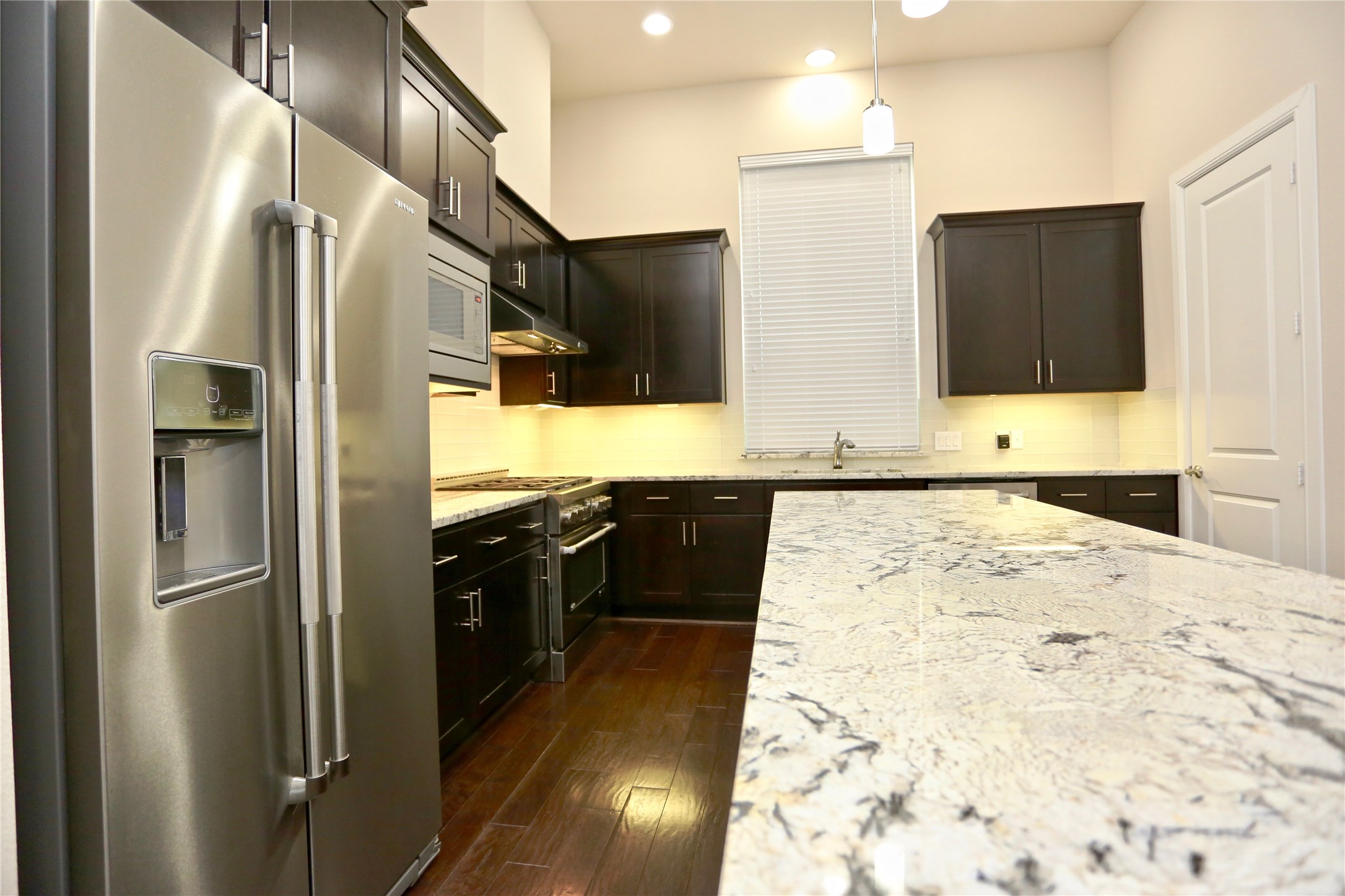 4009 Lillian Street Property Photo 6