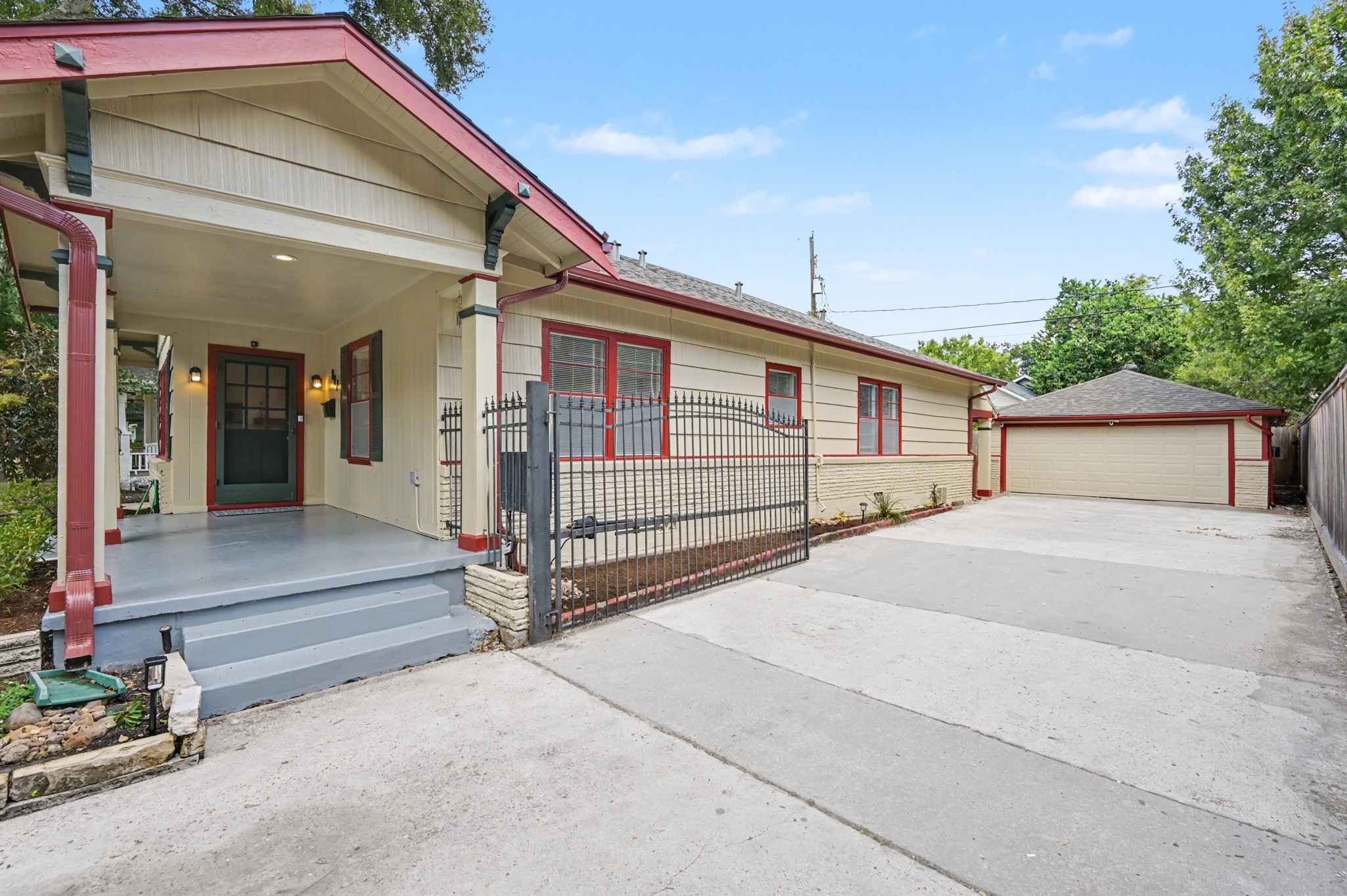 807 Key Street Property Photo 3