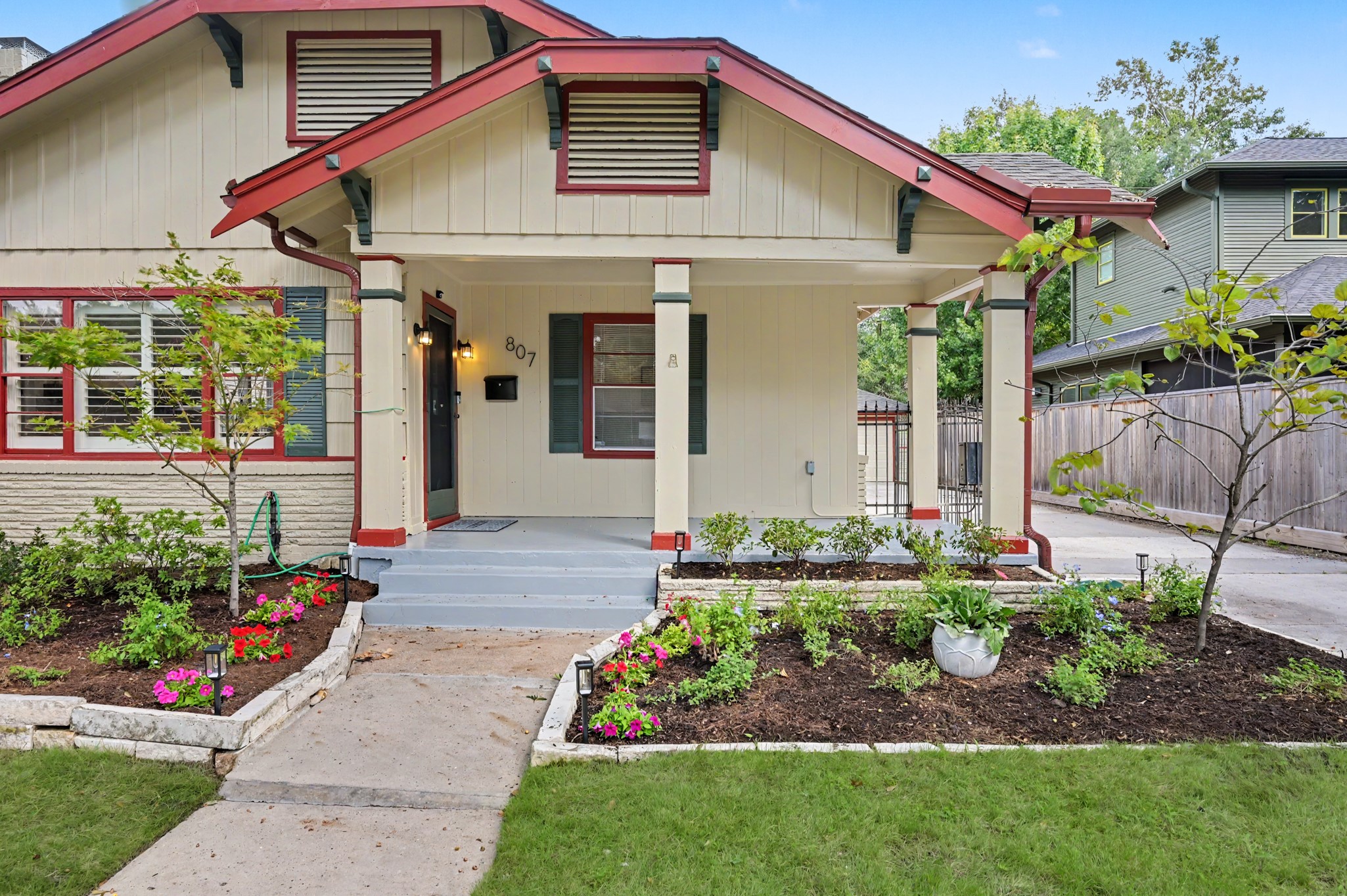 807 Key Street Property Photo 4