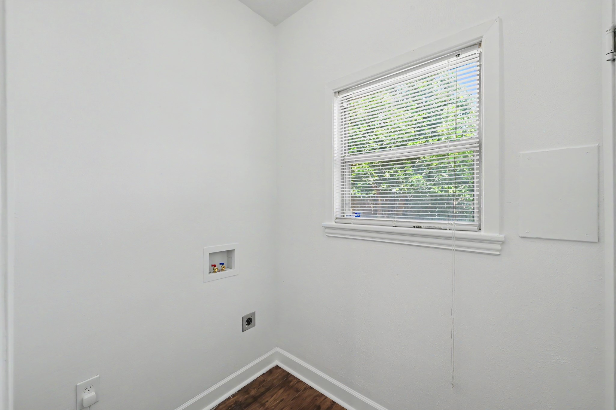 807 Key Street Property Photo 24