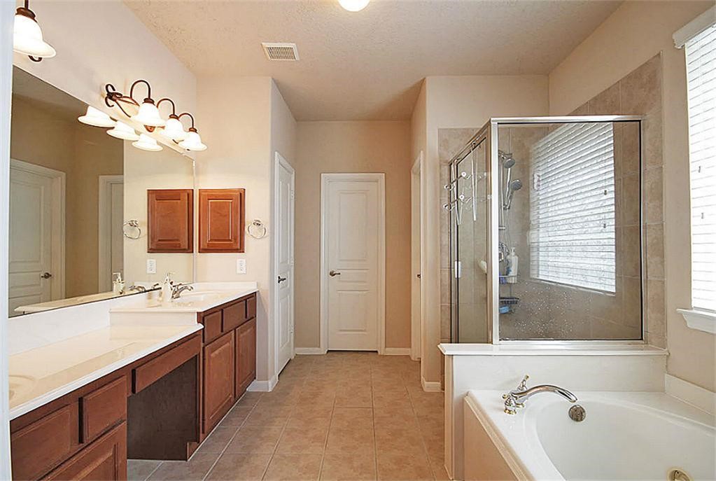 2181 Brittany Colony Drive Property Photo 8