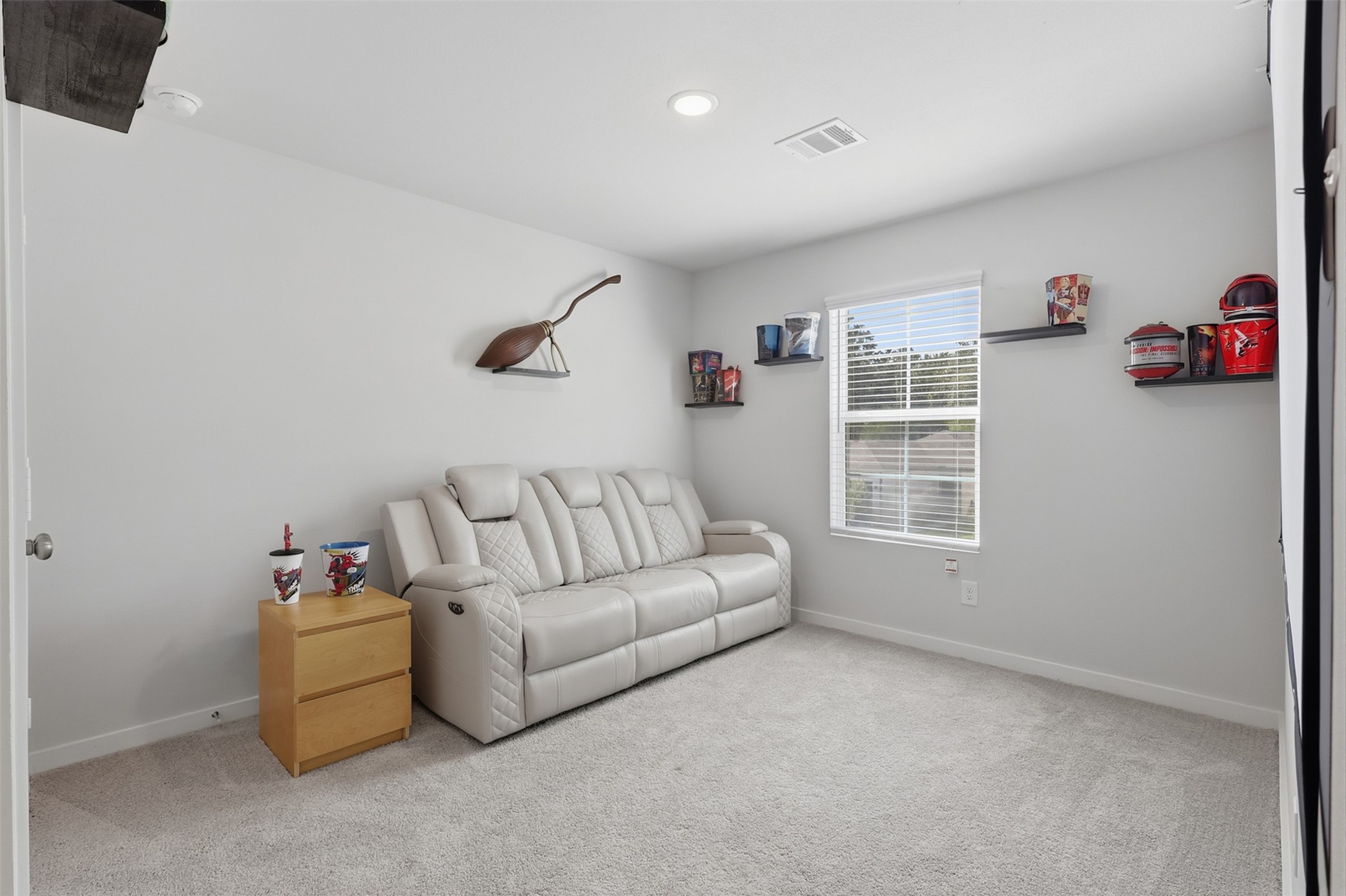 16835 Pandora Way Property Photo 12