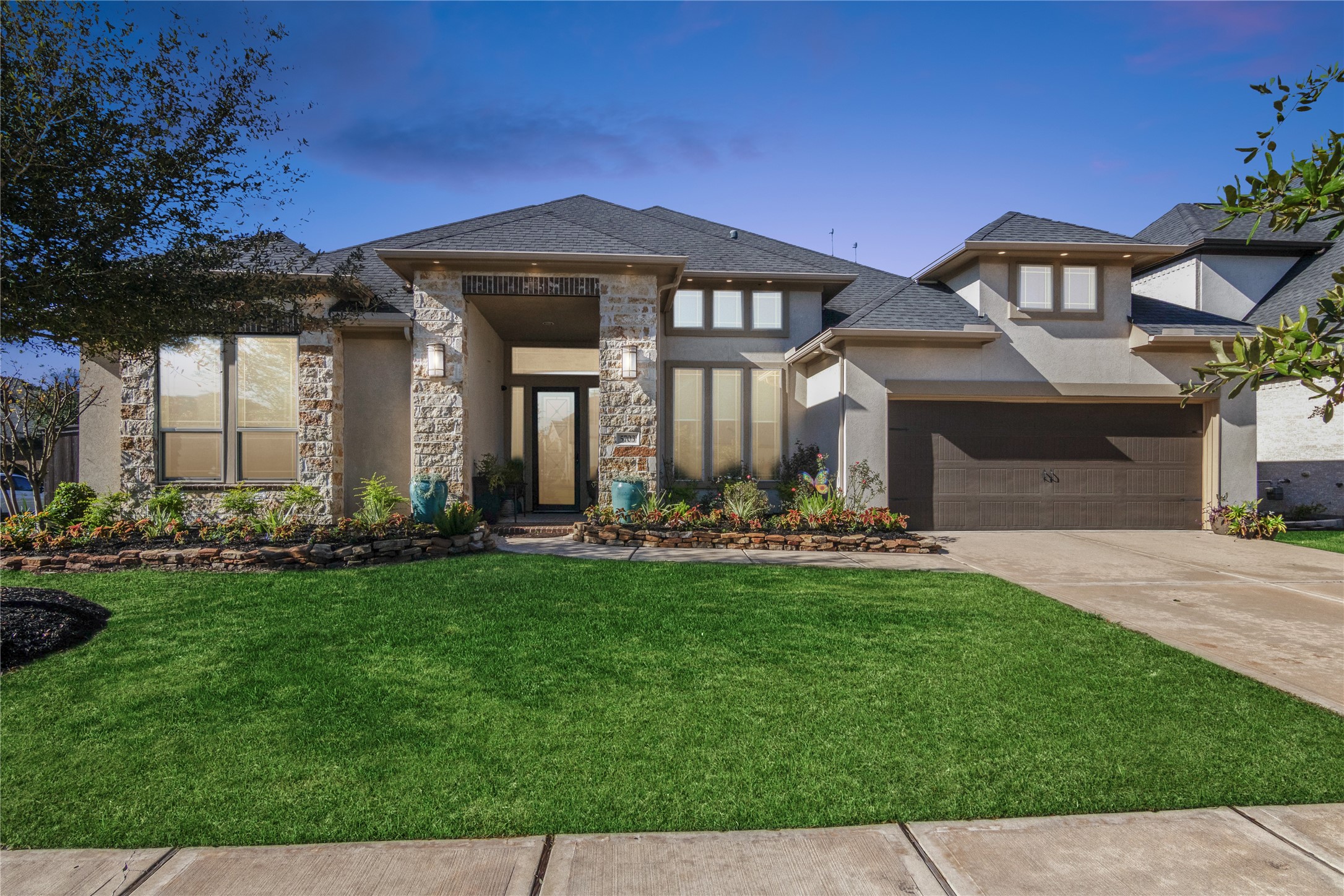 5703 Bell Cliff Court Property Photo 1