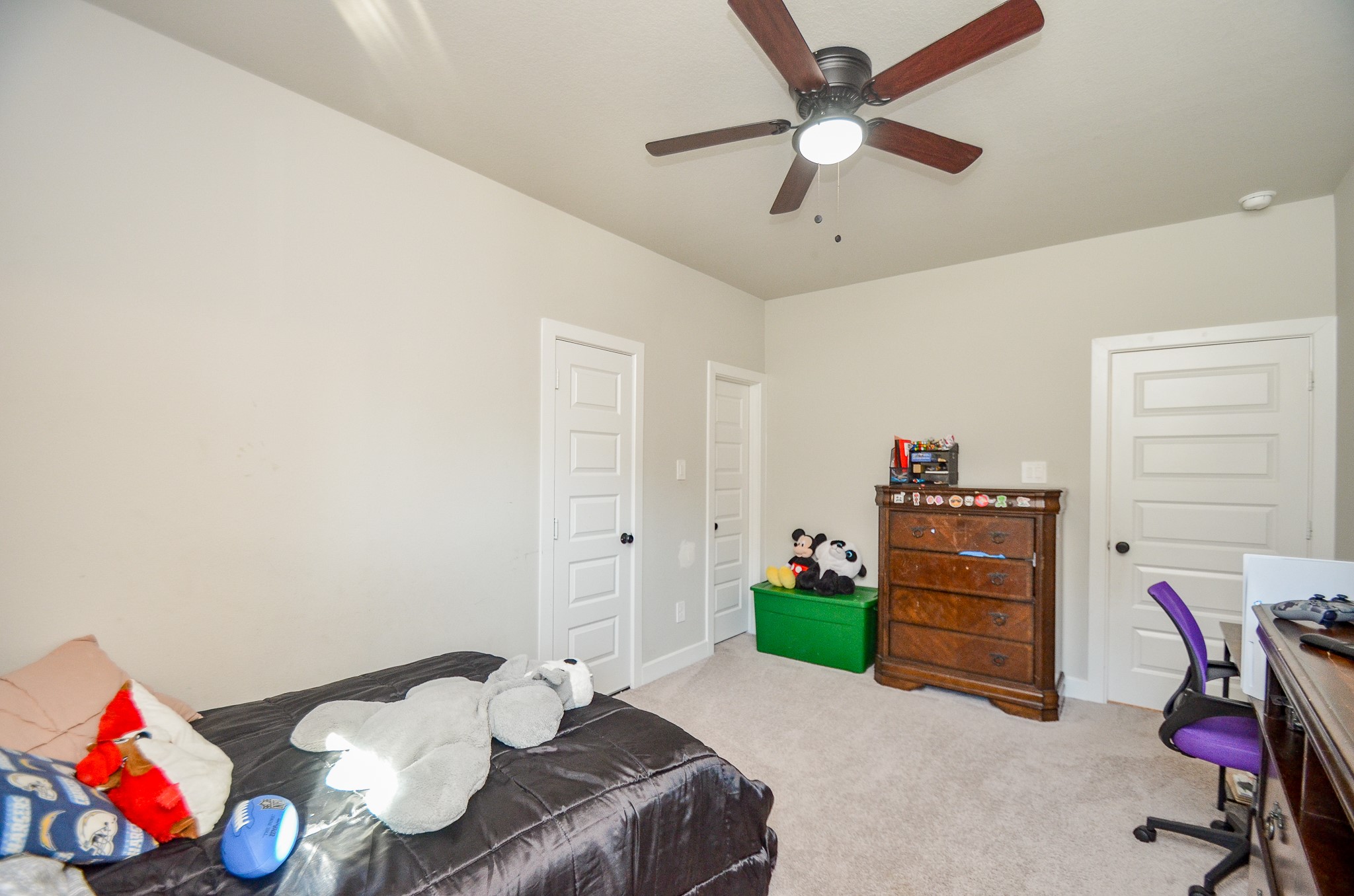 215 Flower Moon Court Property Photo 32