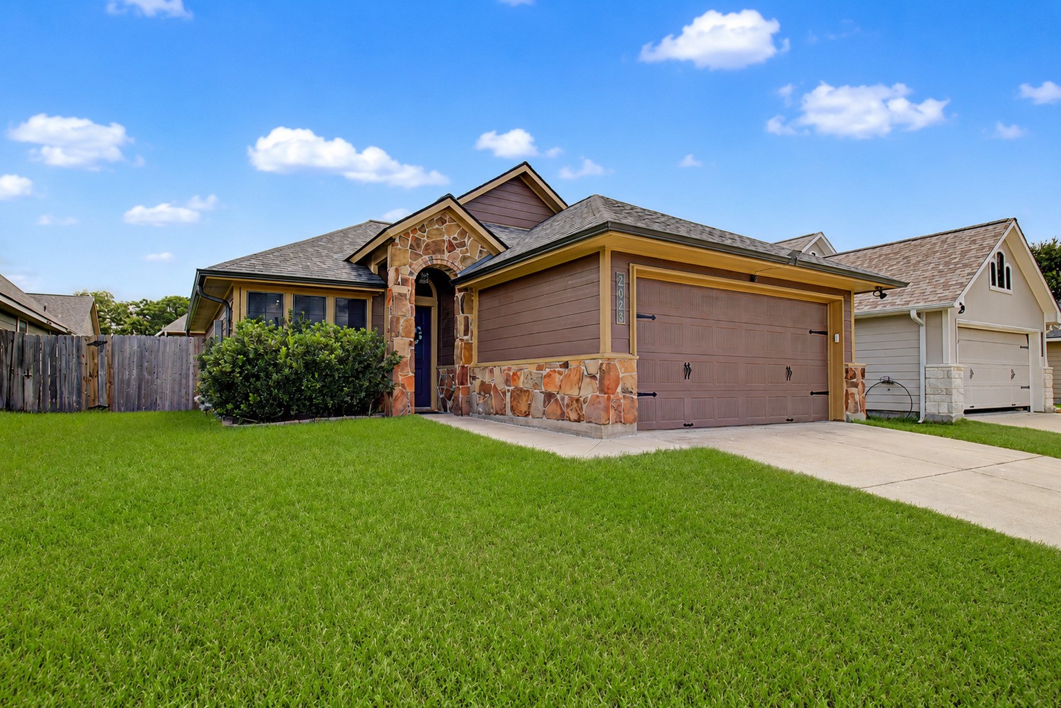 2026 Mountain Wind Loop Property Photo 1