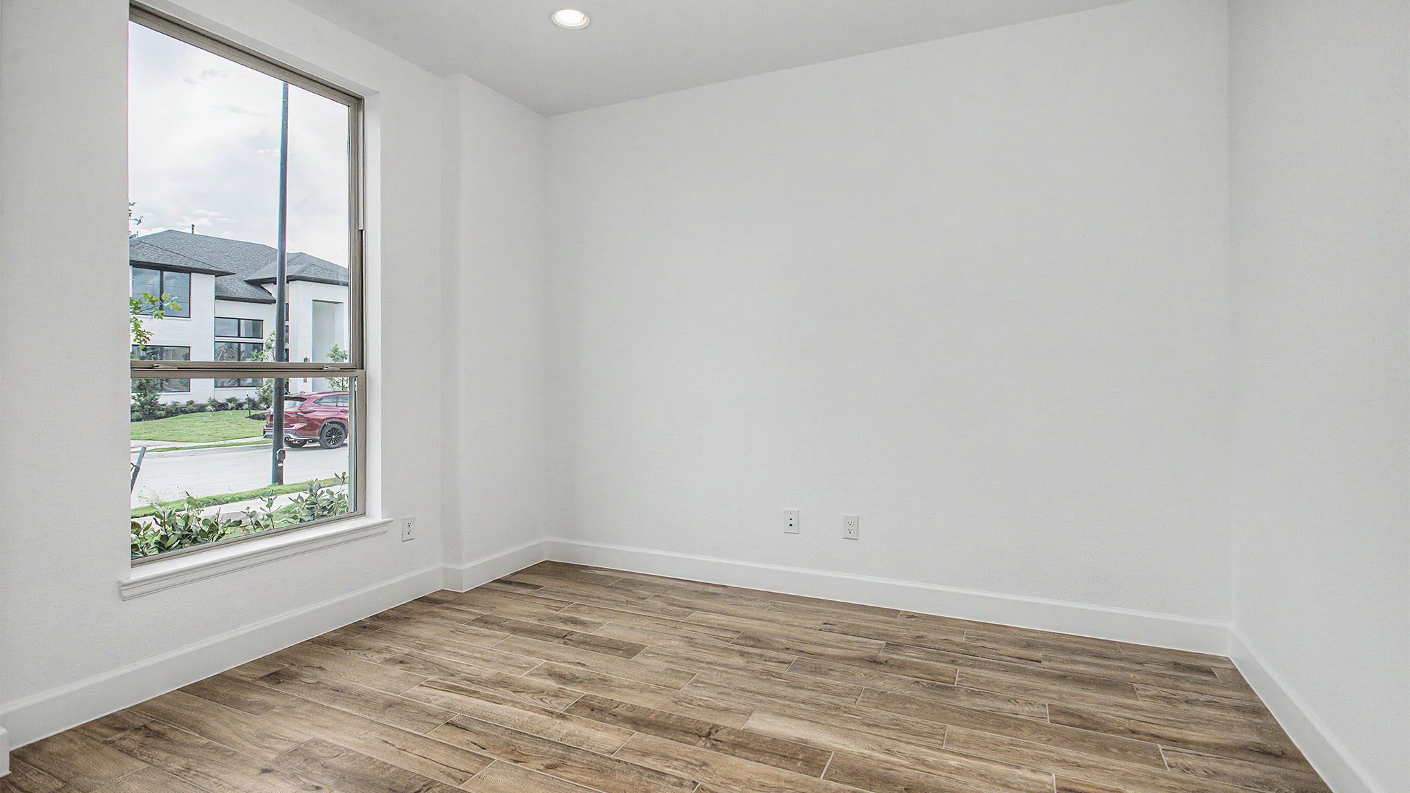 4826 Ara Drive Property Photo 2