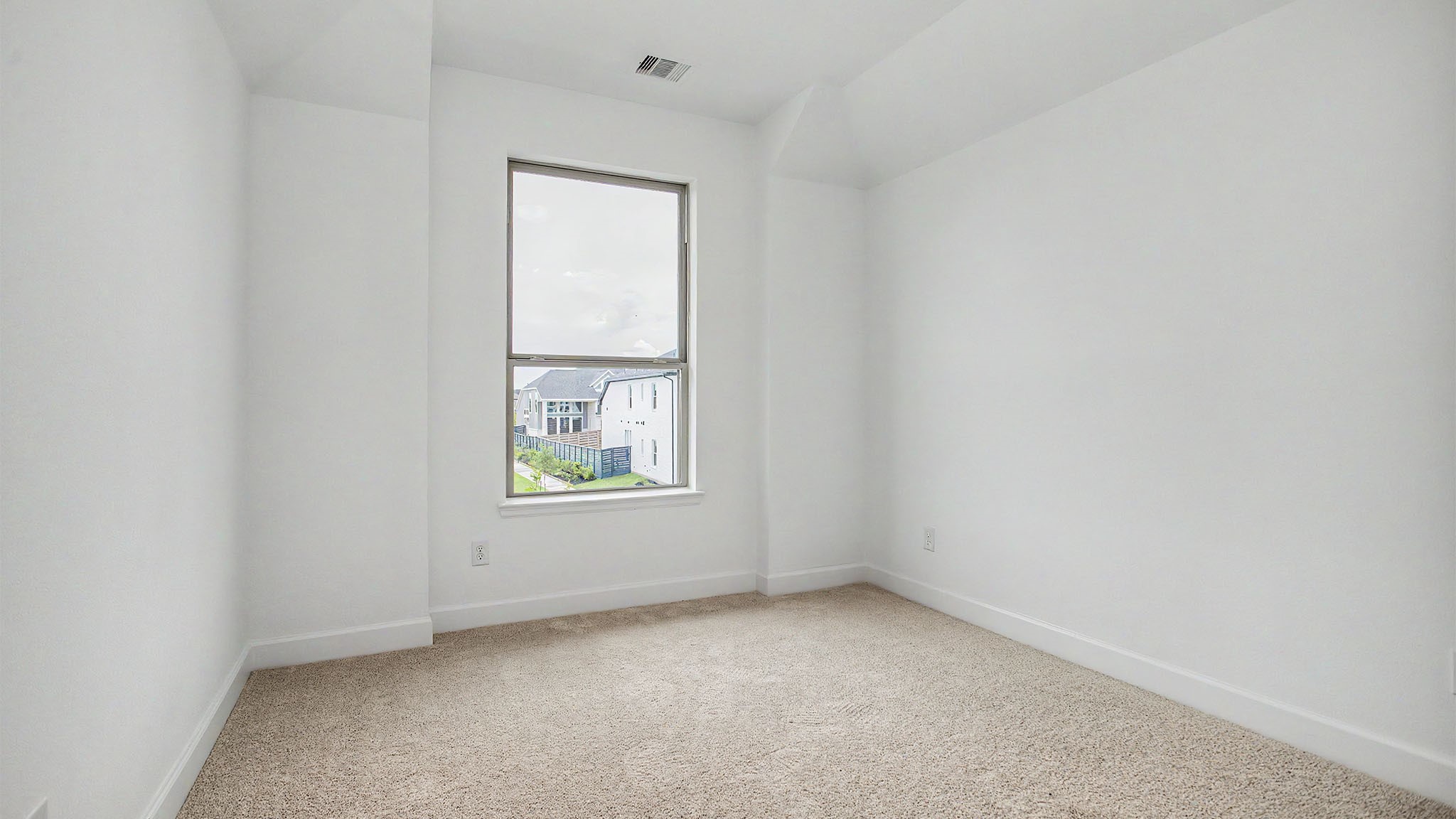 4826 Ara Drive Property Photo 14