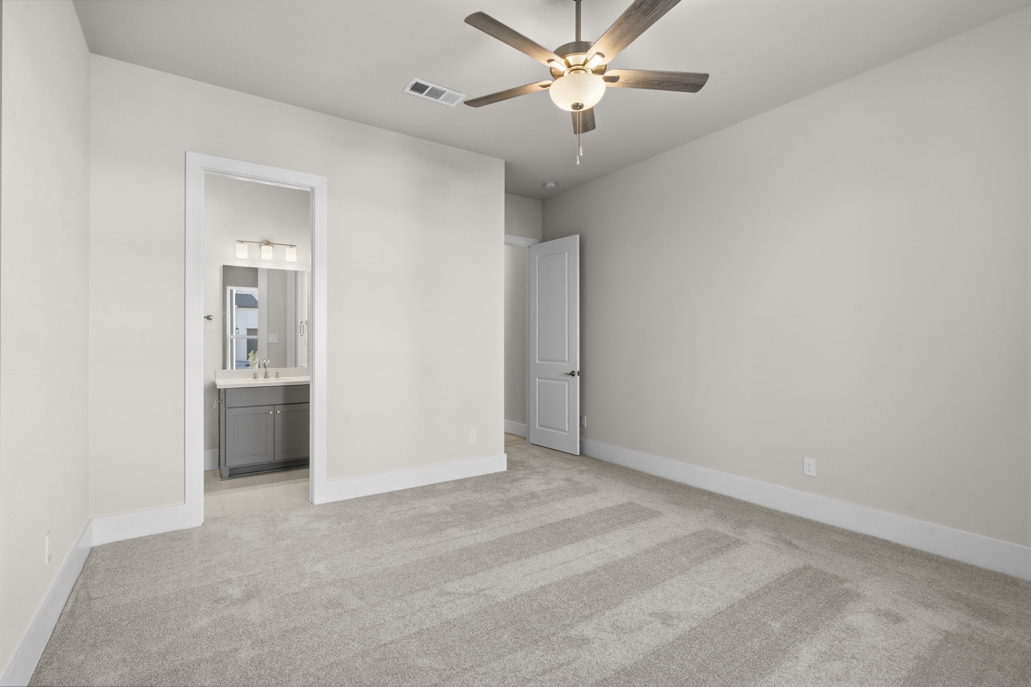 2010 Pine Woodland Lane Property Photo 26