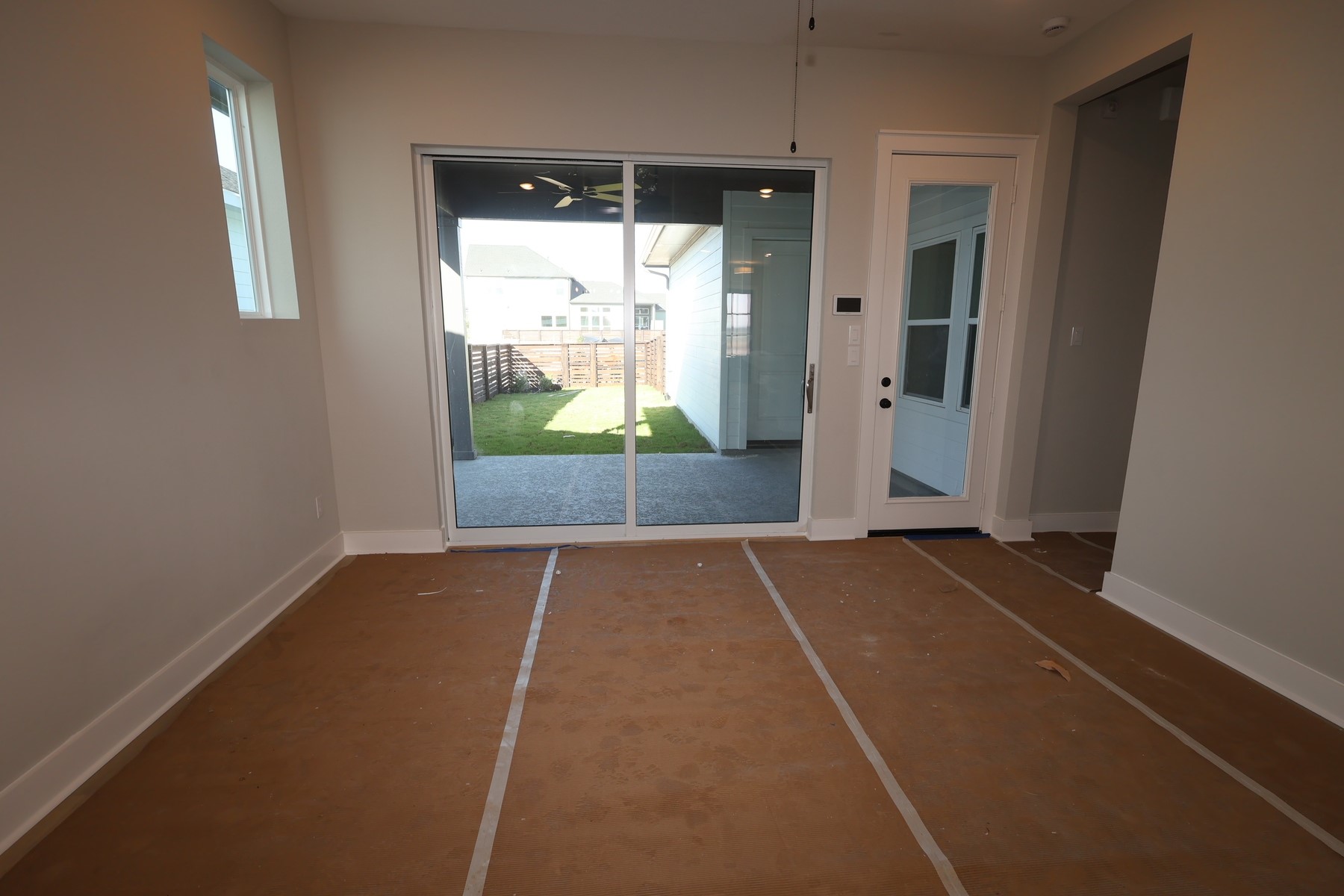 12118 Trailing Twilight Drive Property Photo 10
