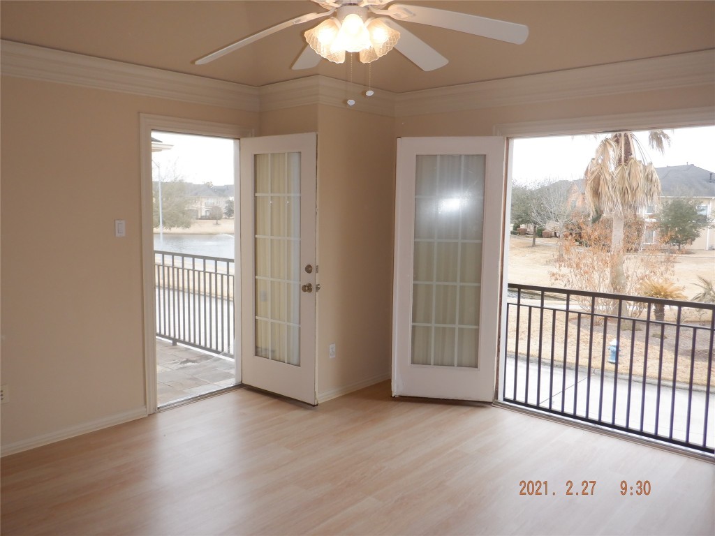 1903 Spring Cedar Lane Property Photo 2