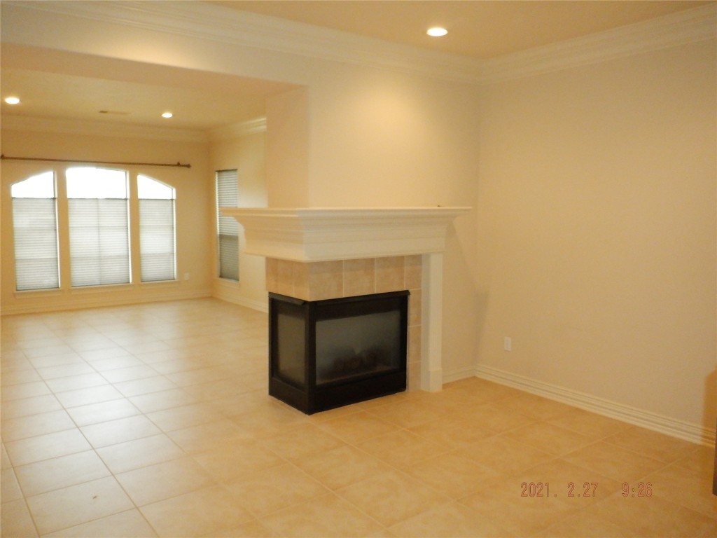 1903 Spring Cedar Lane Property Photo 3