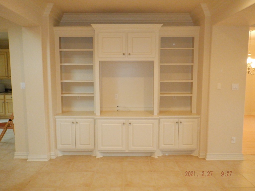 1903 Spring Cedar Lane Property Photo 6