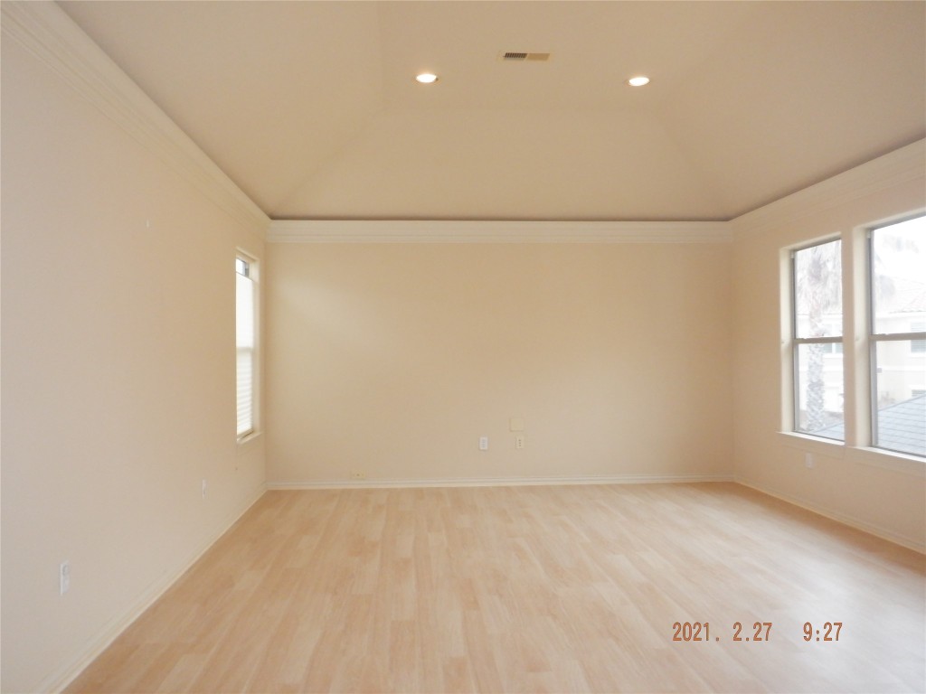 1903 Spring Cedar Lane Property Photo 11