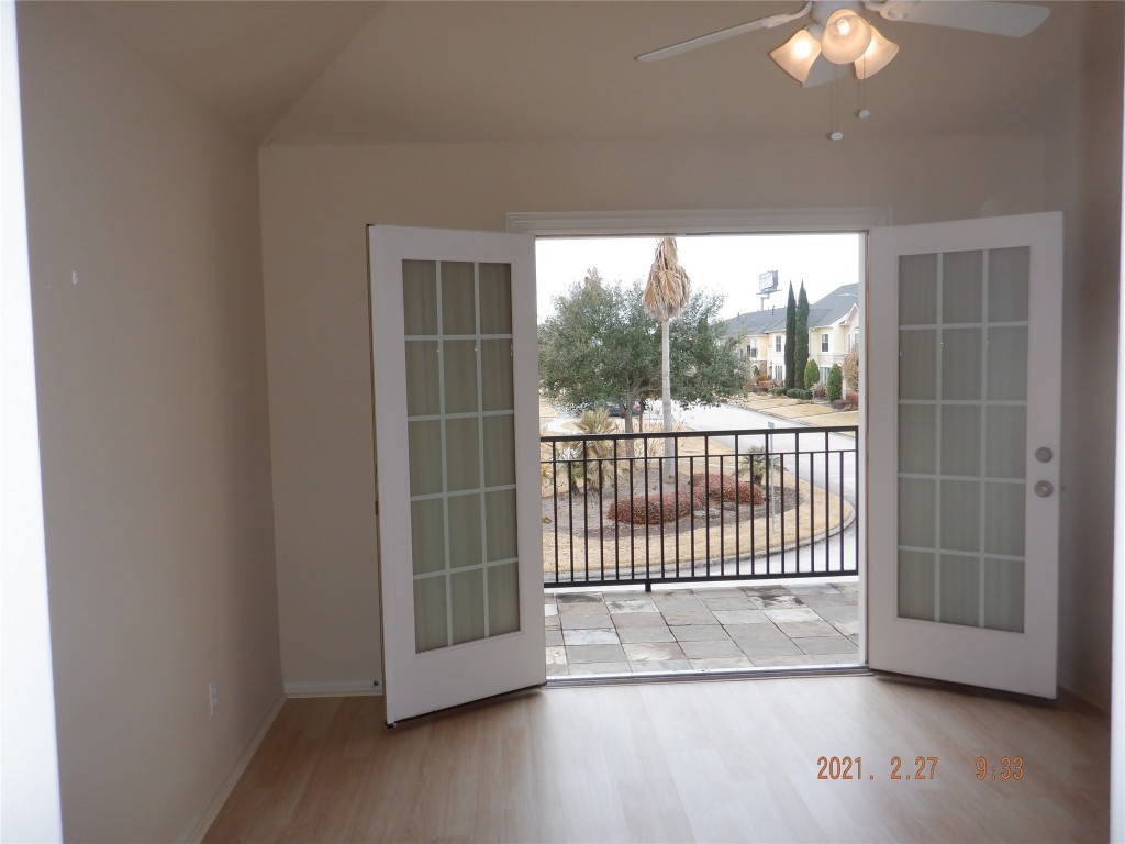 1903 Spring Cedar Lane Property Photo 15