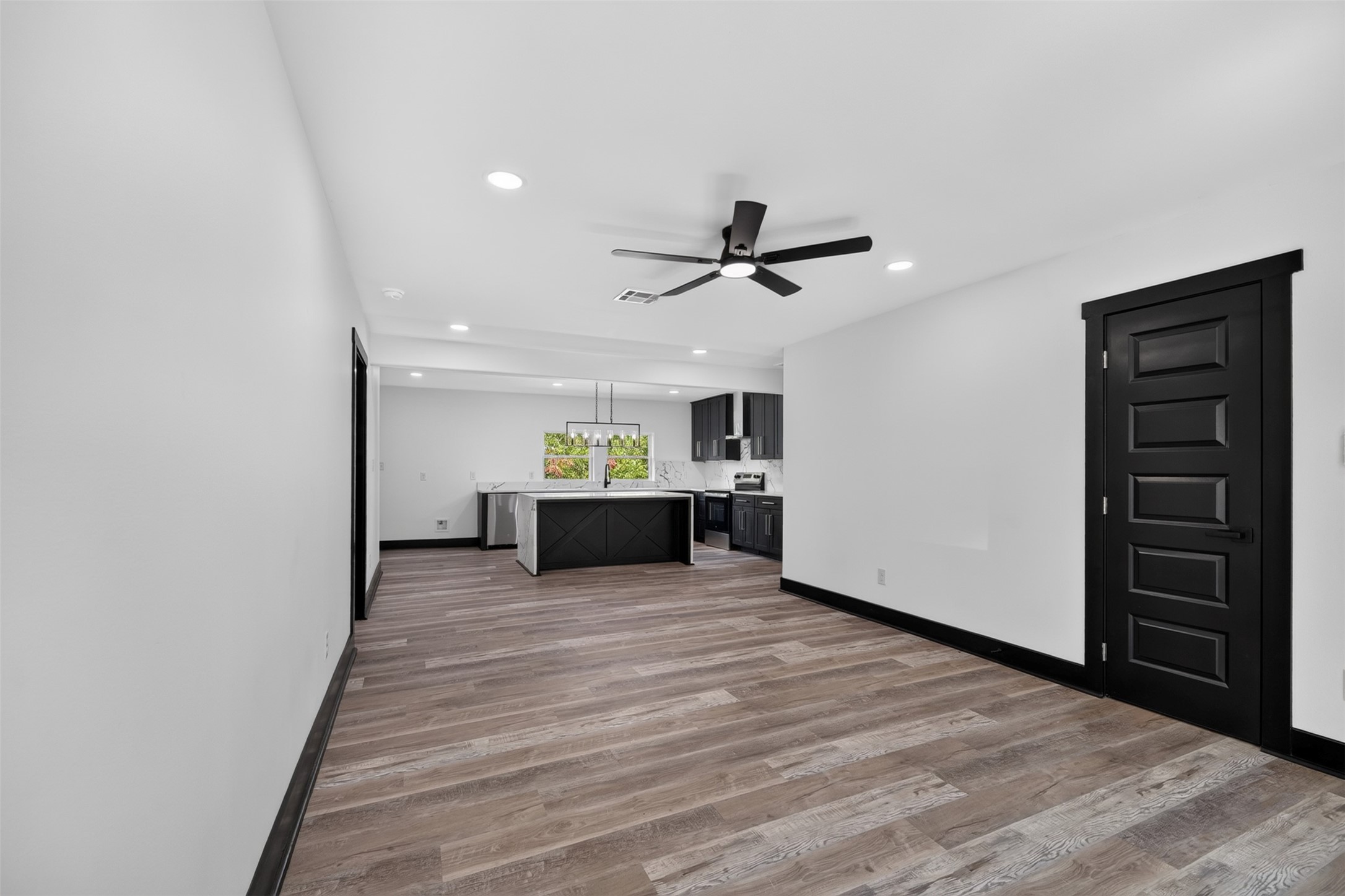 705 Jersey Lane Property Photo 3