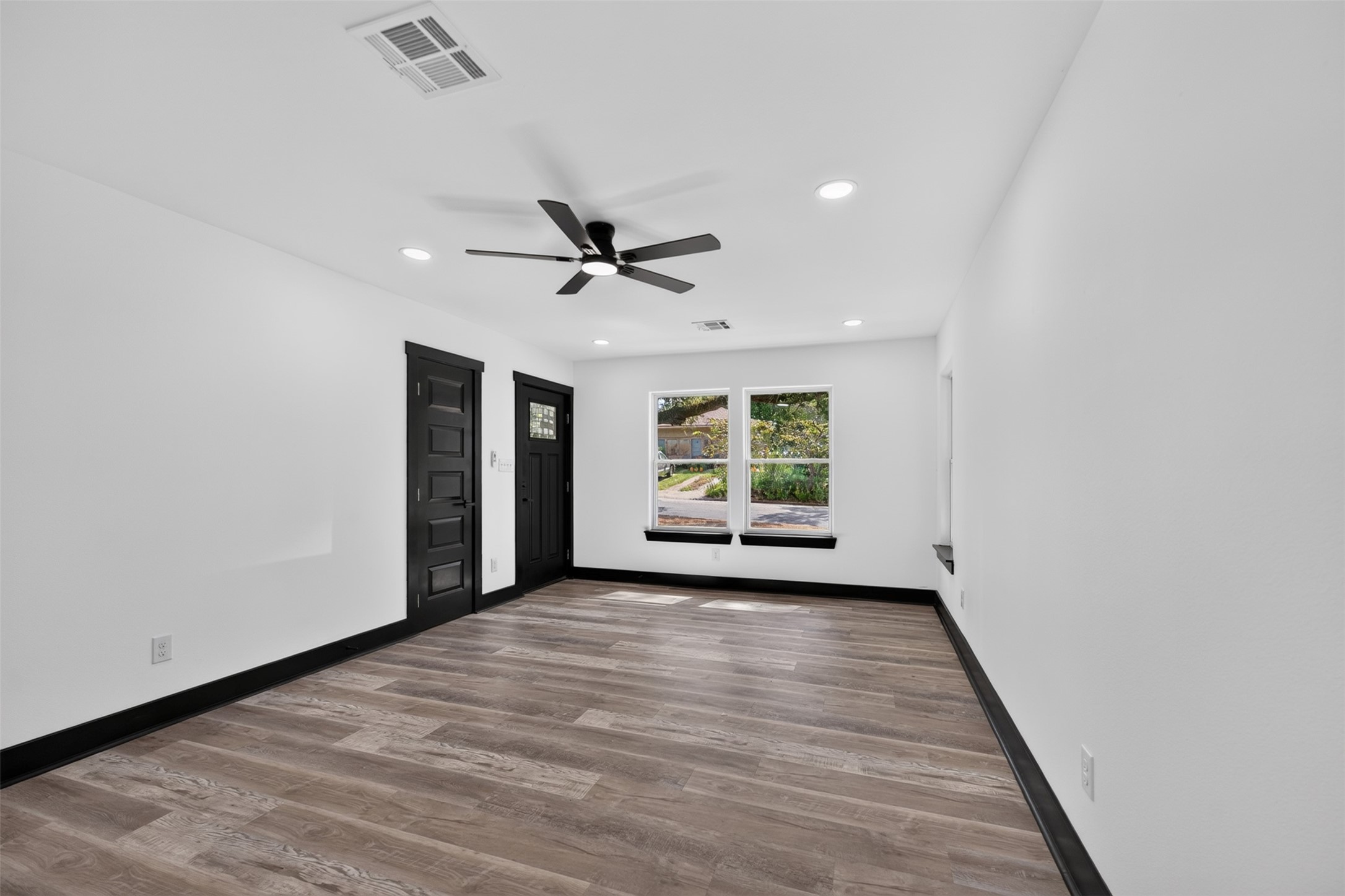 705 Jersey Lane Property Photo 4