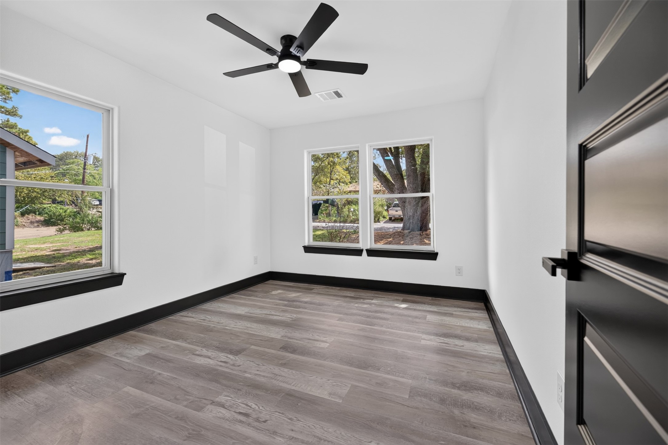 705 Jersey Lane Property Photo 15