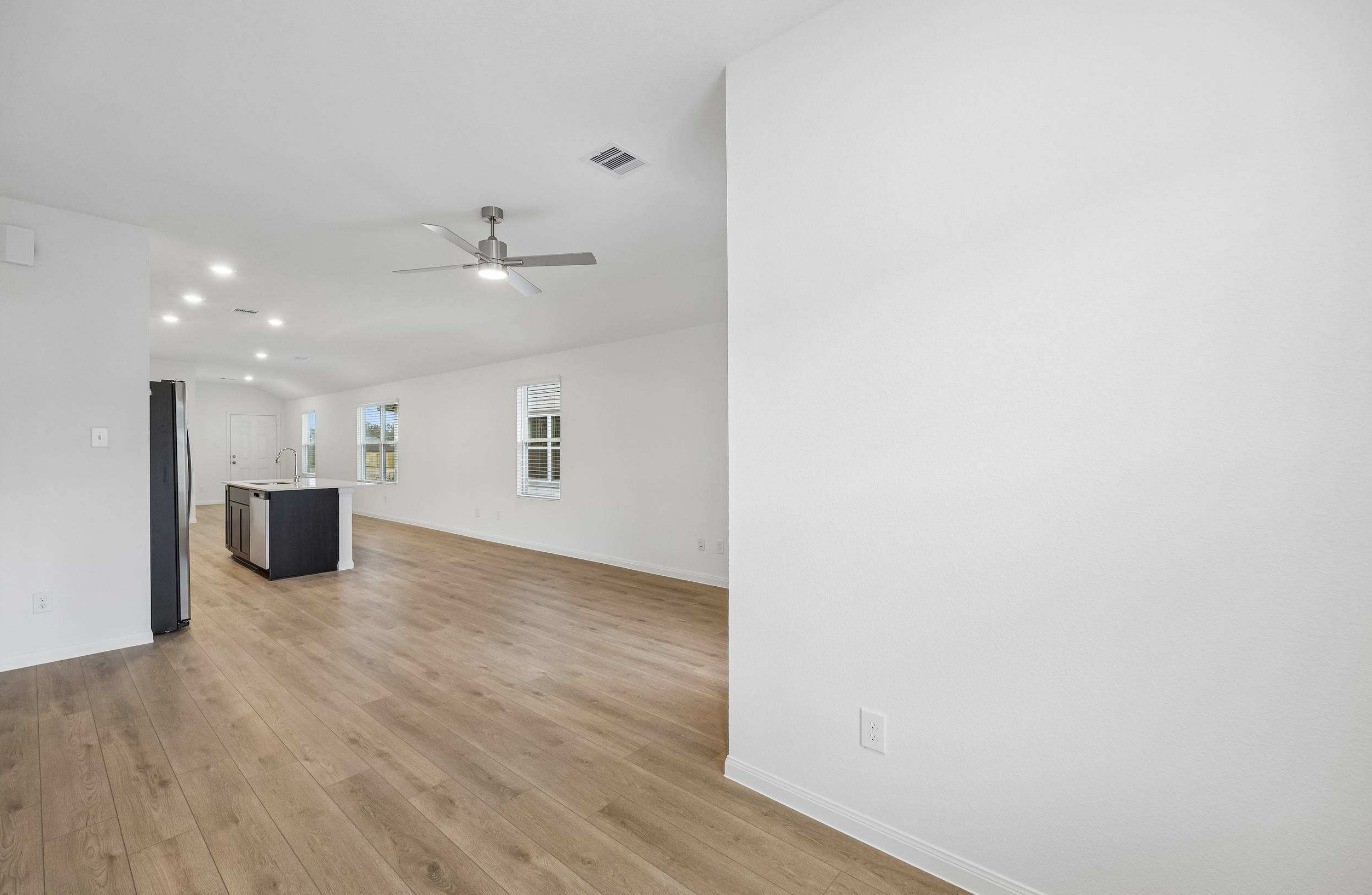 13803 Lago Vista Drive Property Photo 7