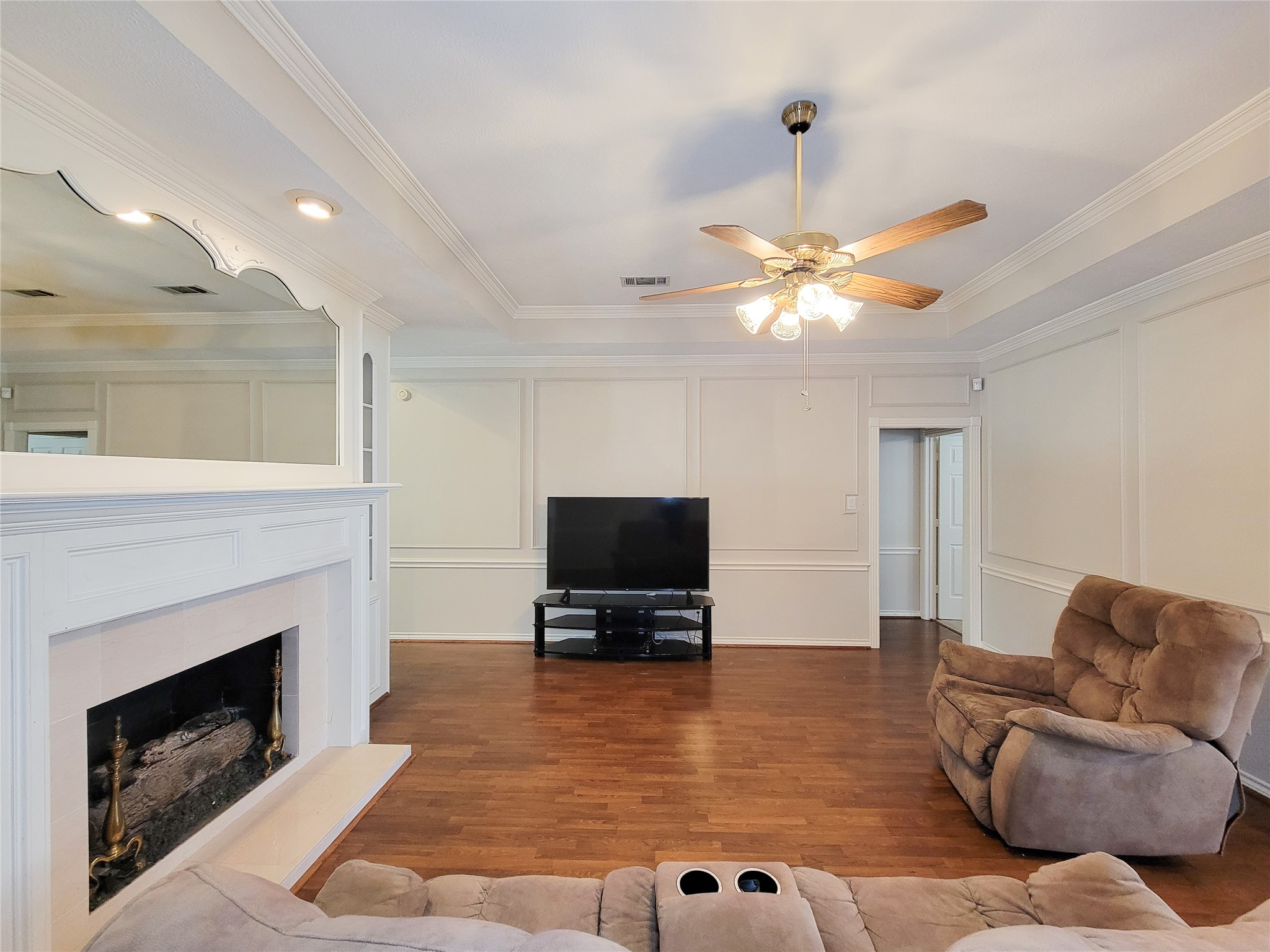 5810 Glenmere Lane Property Photo 6