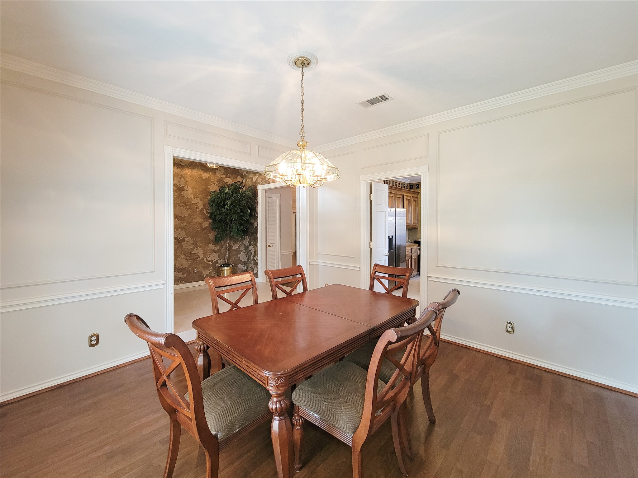 5810 Glenmere Lane Property Photo 8