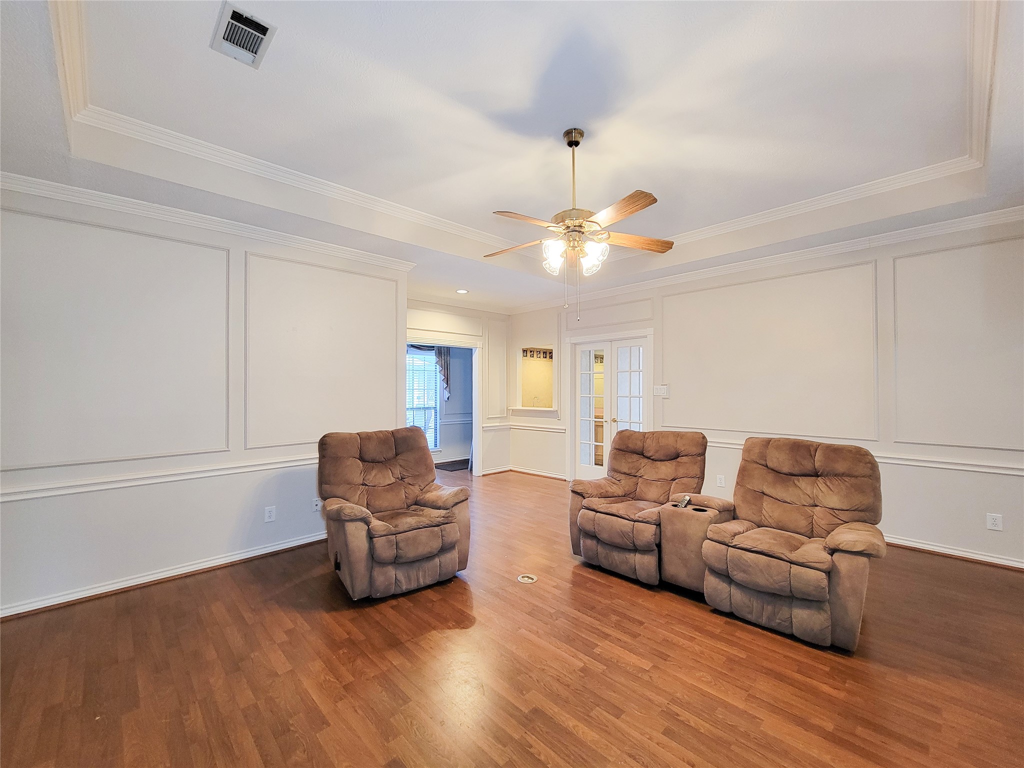 5810 Glenmere Lane Property Photo 11
