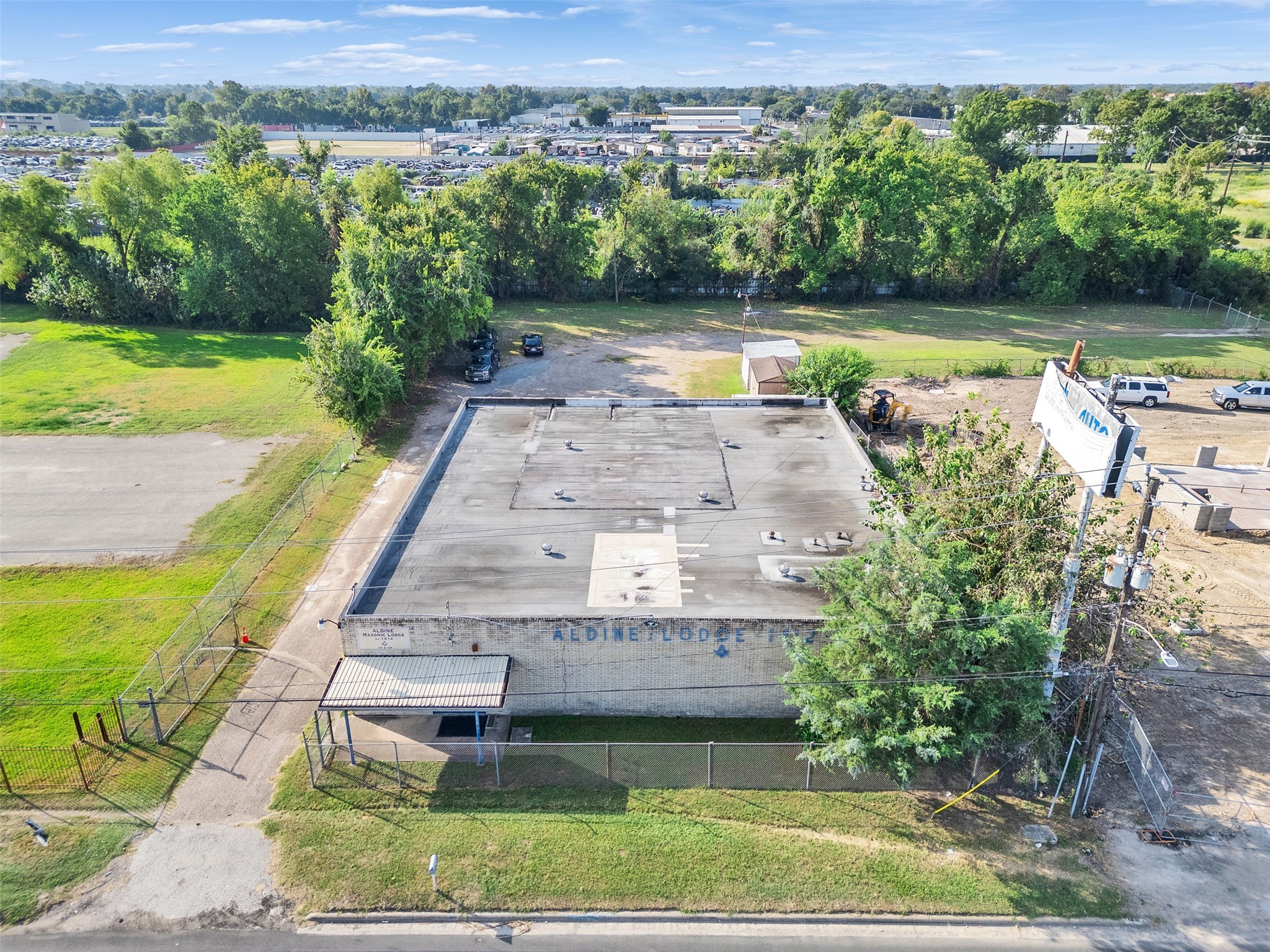 151 West Road Property Photo 2