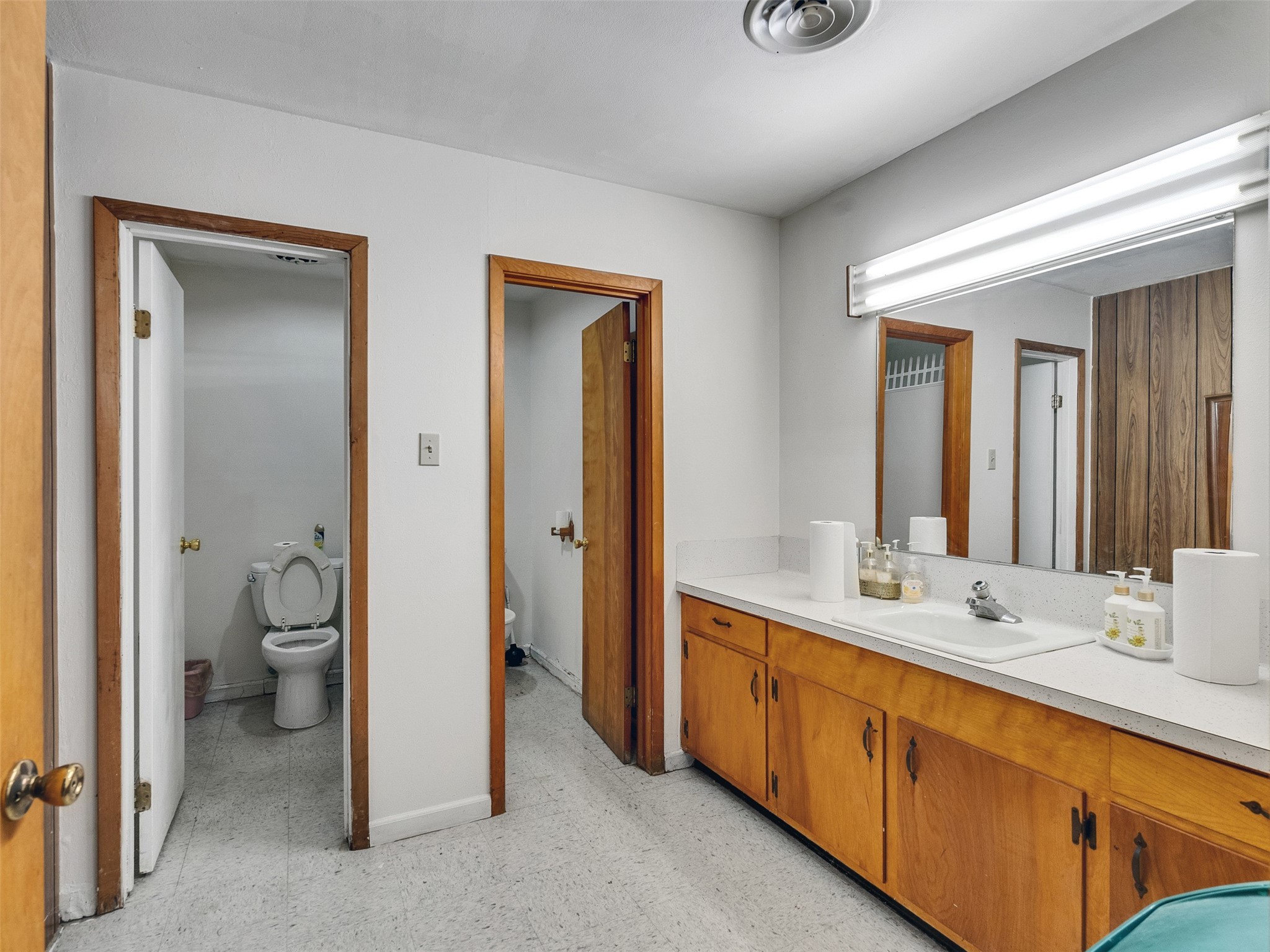 151 West Road Property Photo 20
