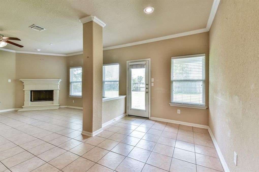 4402 Greenwood Trace Lane Property Photo 9