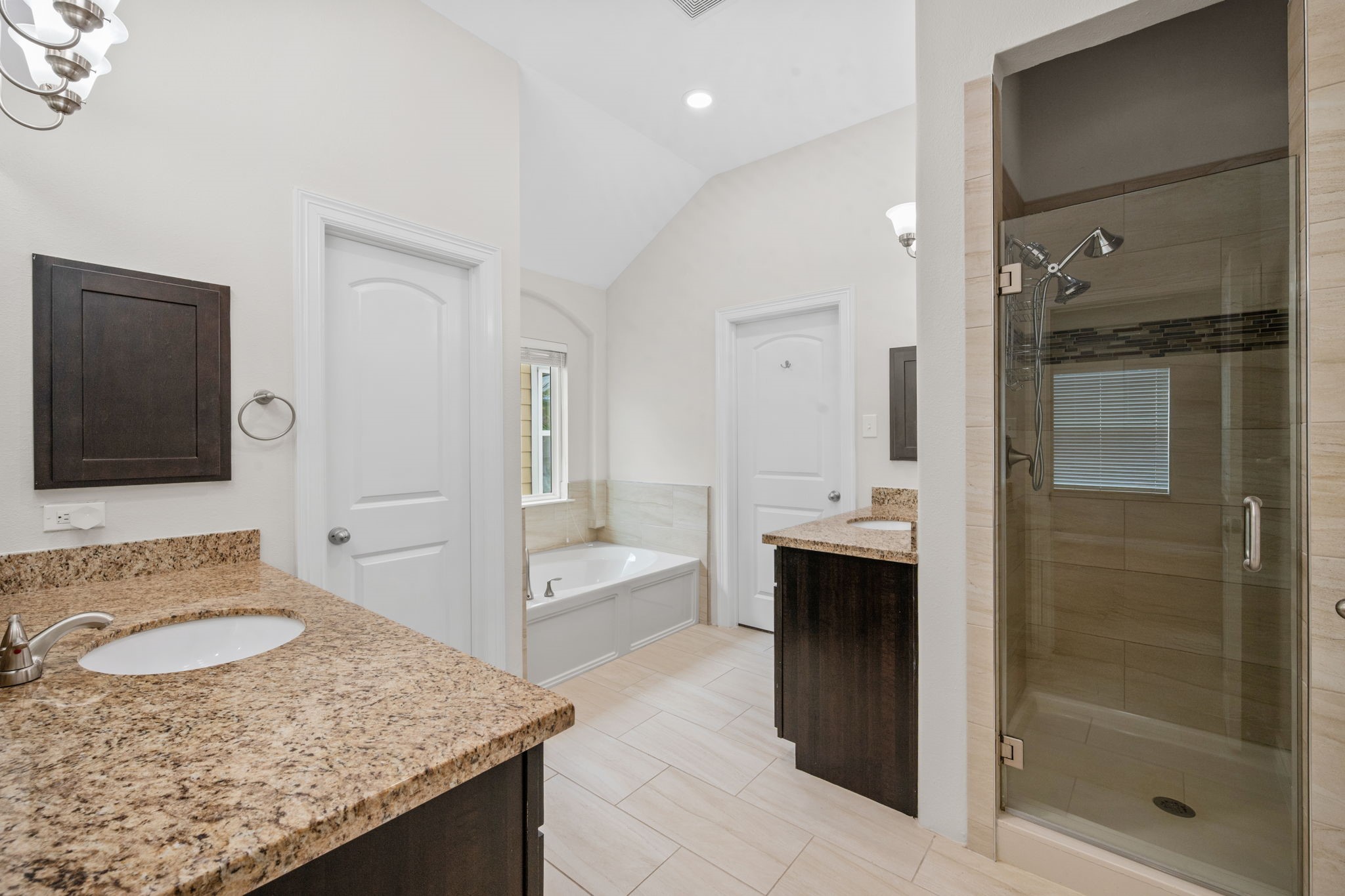 4827 Hardy Street Property Photo 16