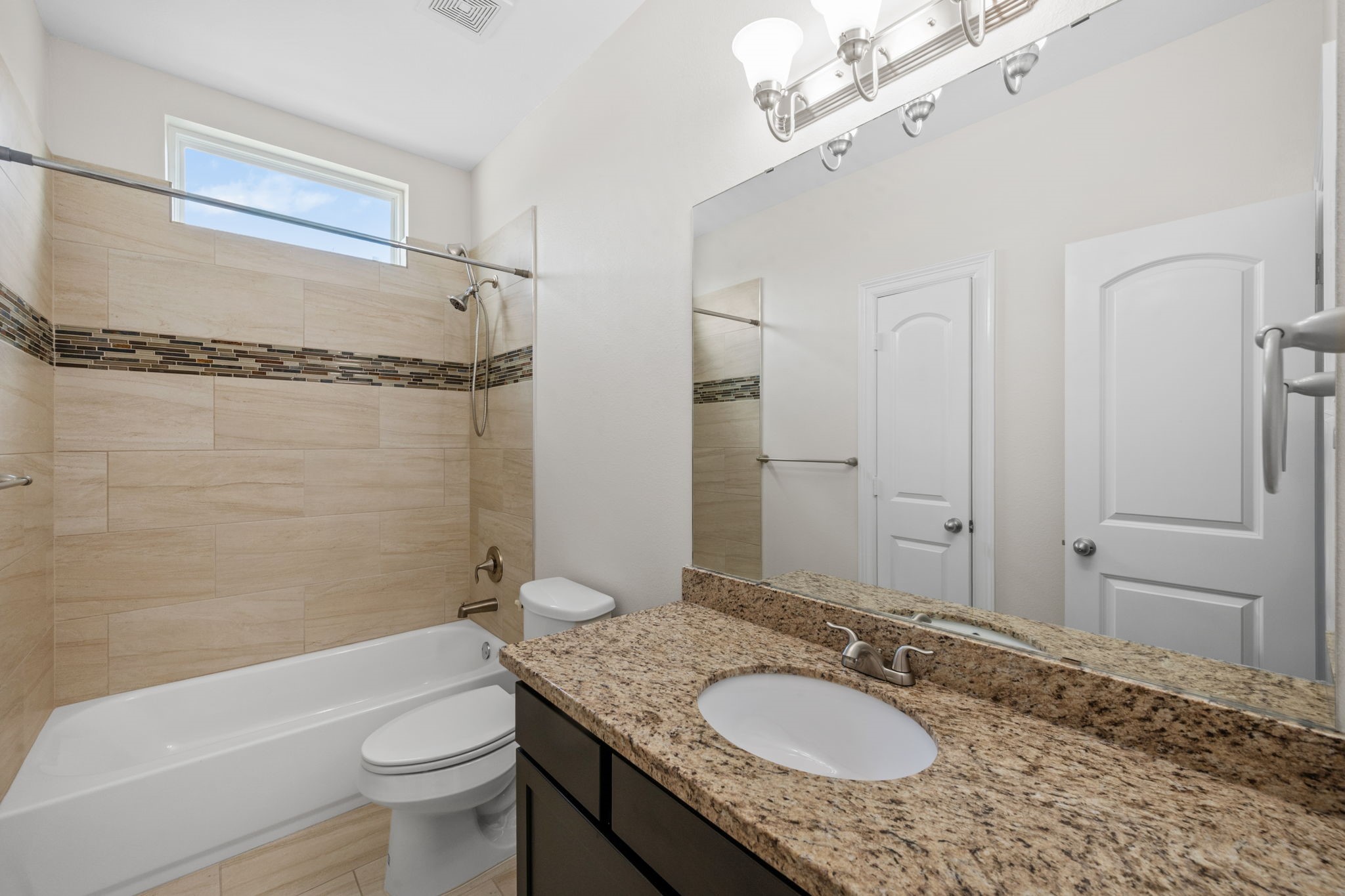 4827 Hardy Street Property Photo 23