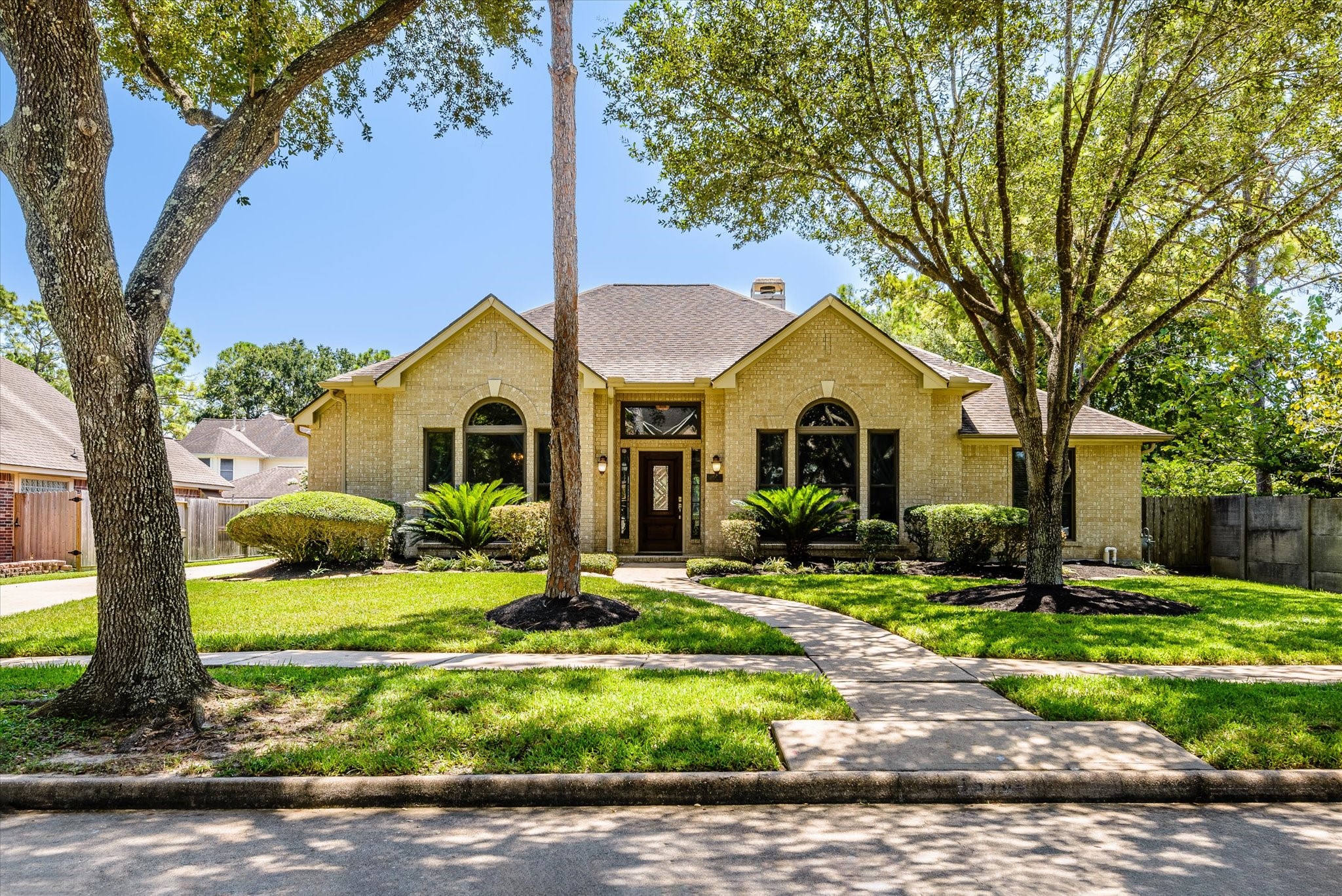 15702 Park Center Way Property Photo 1