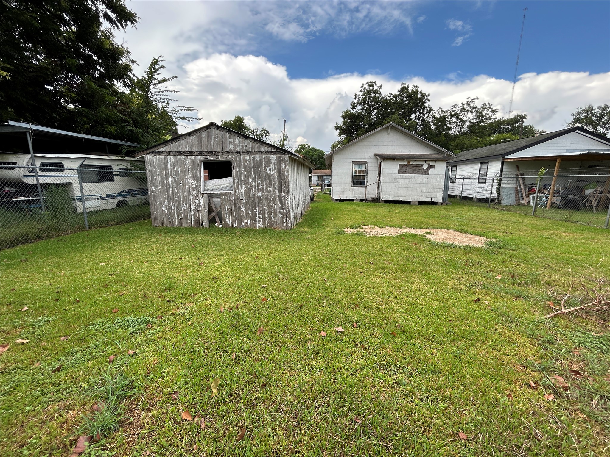 10612 Exeter St Property Photo 5