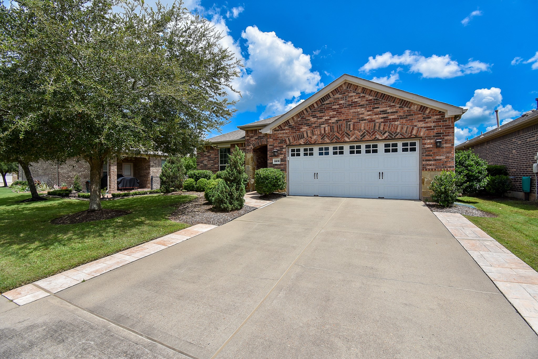2819 Button Bush Drive Property Photo 1