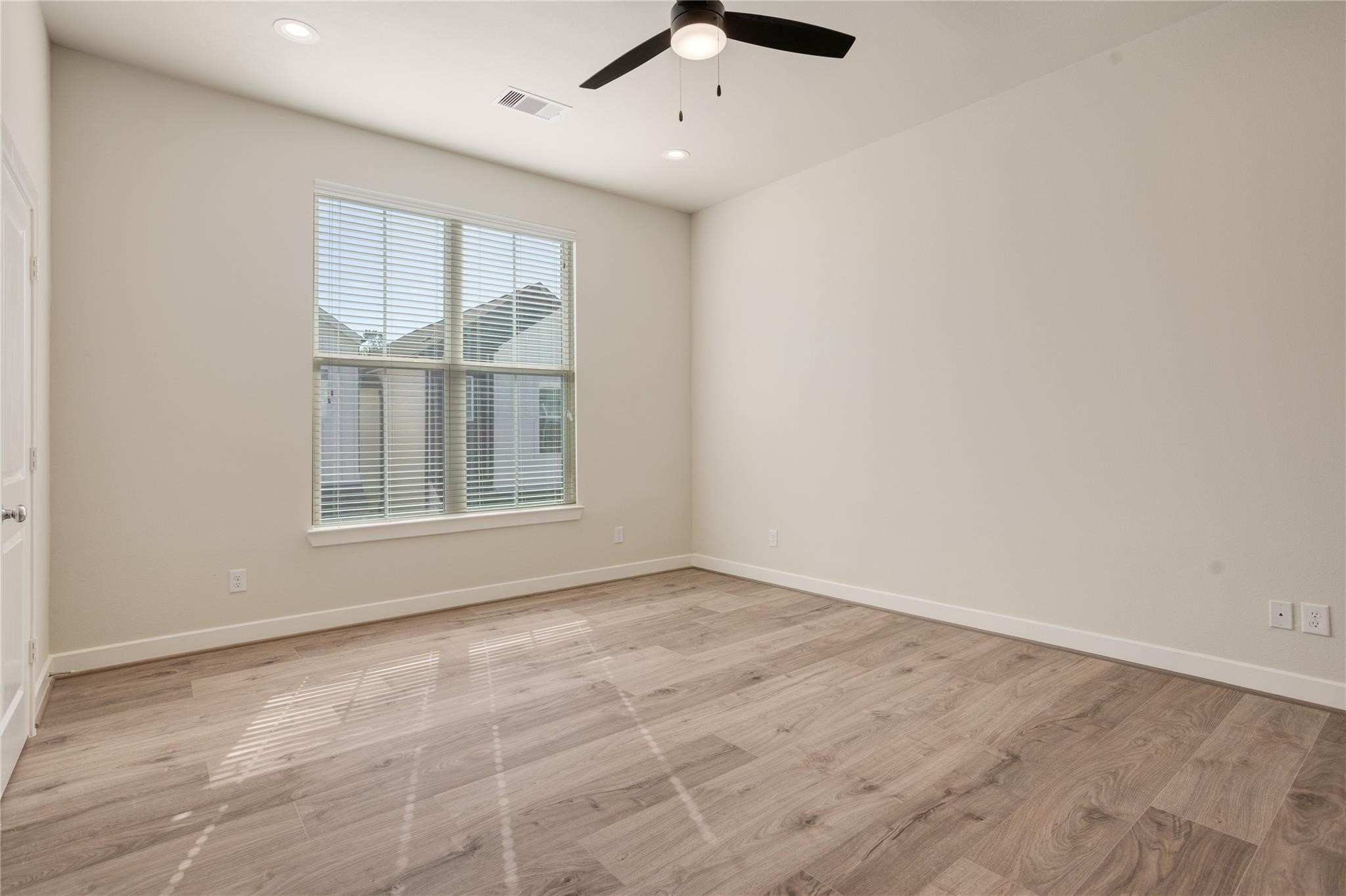 5923 Jasper Jones Way Property Photo 11