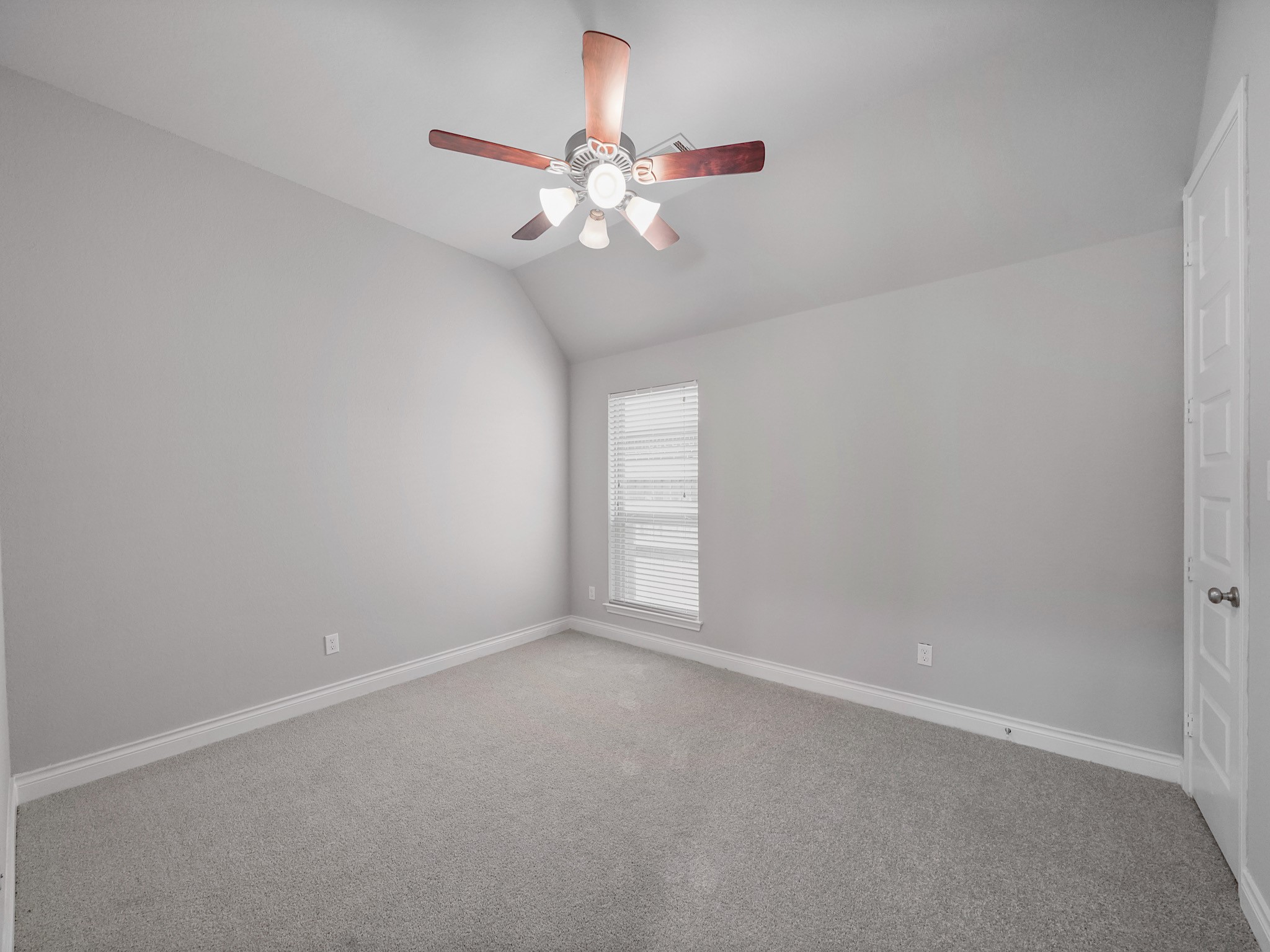 28426 Sycamore Falls Lane Property Photo 30