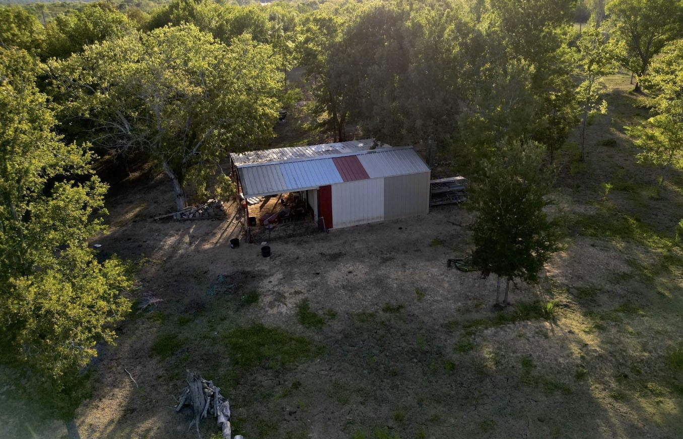 159 Private Road 489 Property Photo 4