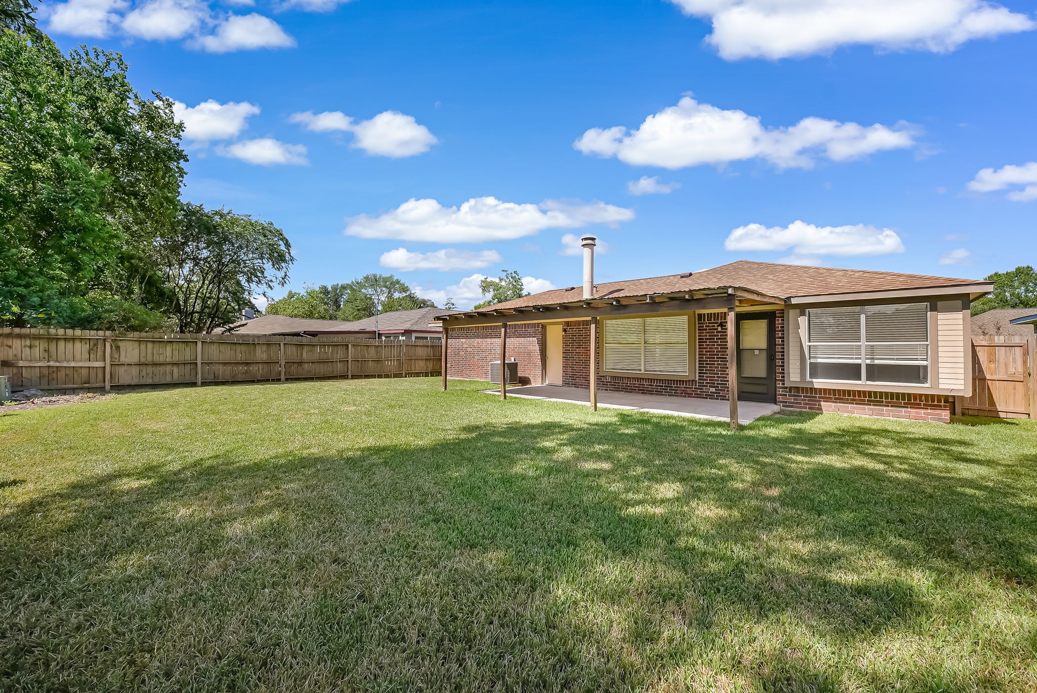 16897 Blue Jay Street Property Photo 2