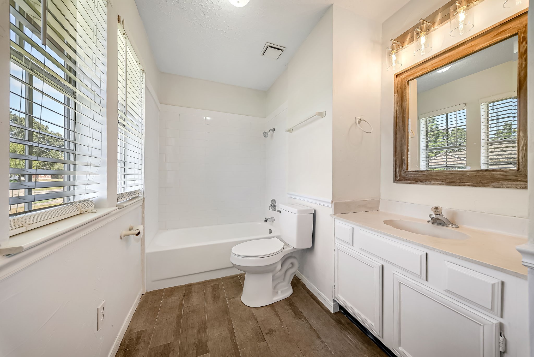 16897 Blue Jay Street Property Photo 14