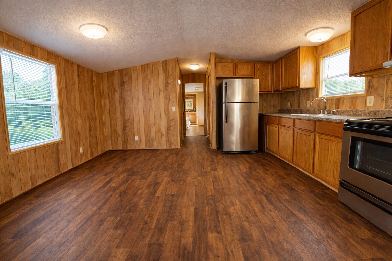 1037 Pecan Valley Property Photo 5