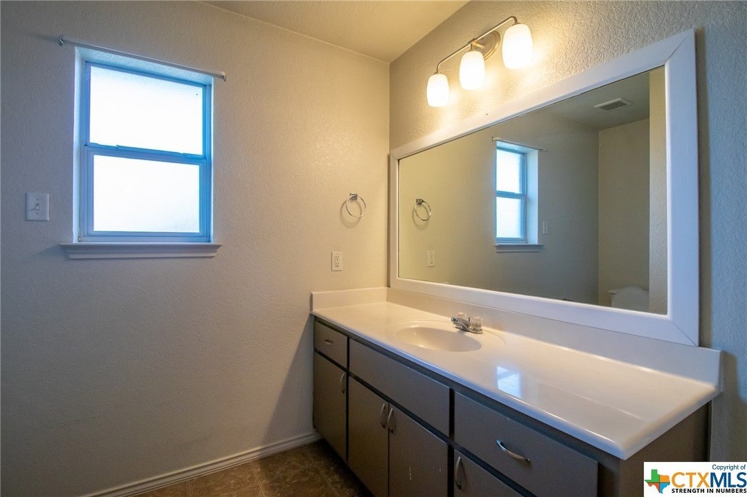 3810 John Haedge Drive Property Photo 6