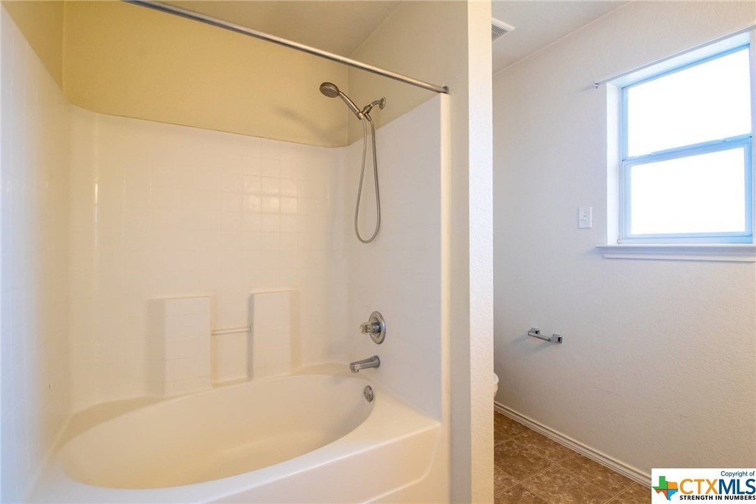 3810 John Haedge Drive Property Photo 7