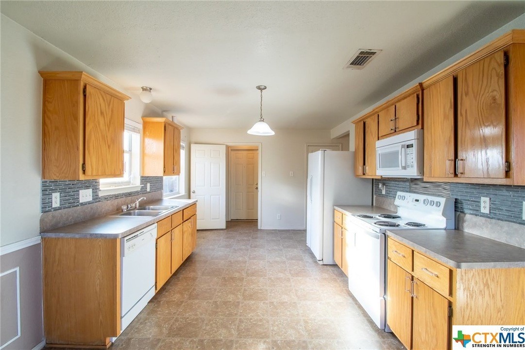 3810 John Haedge Drive Property Photo 16