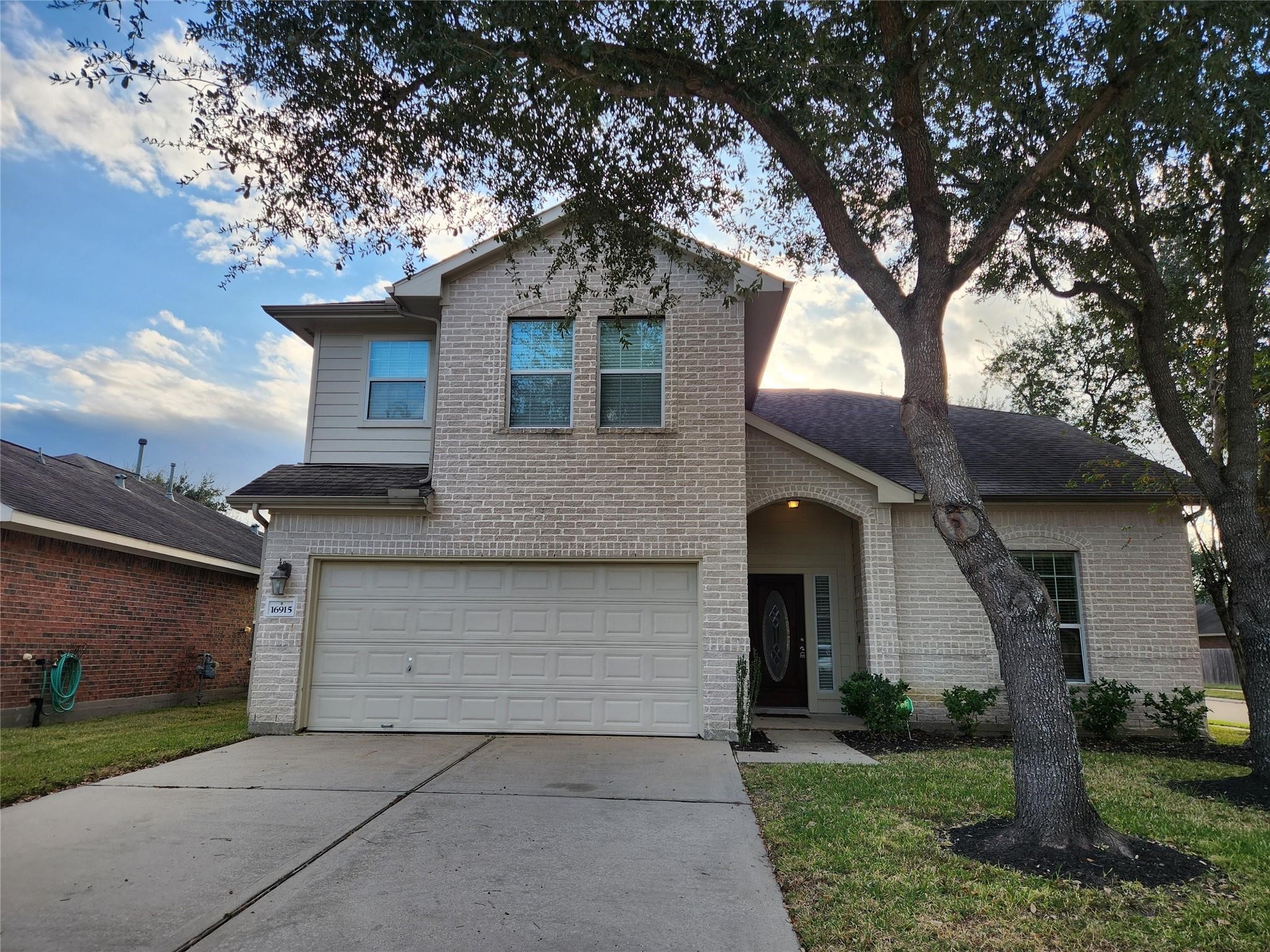 16915 Melvin Oaks Court Property Photo