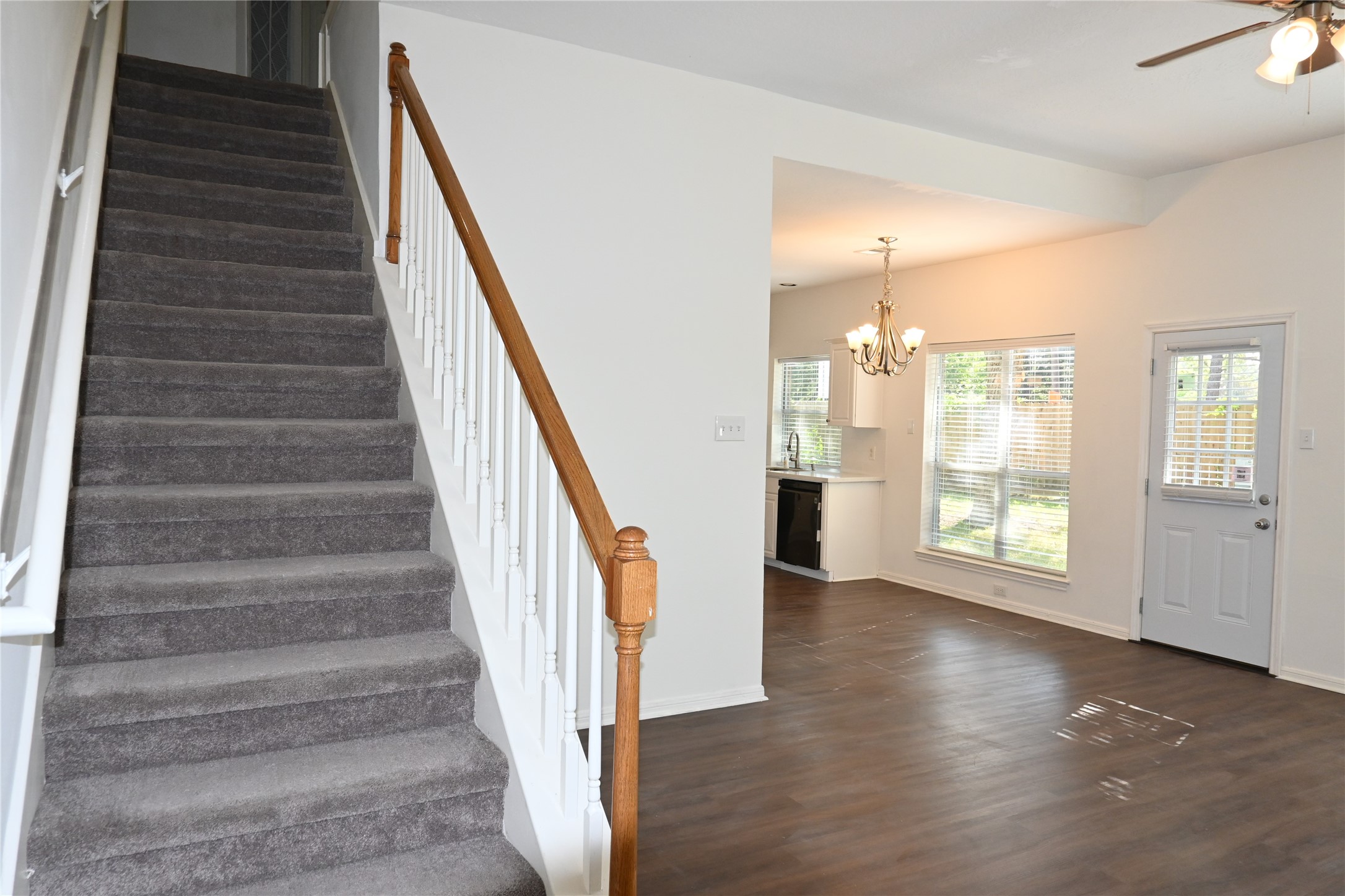 15603 Claremont Court Property Photo 6