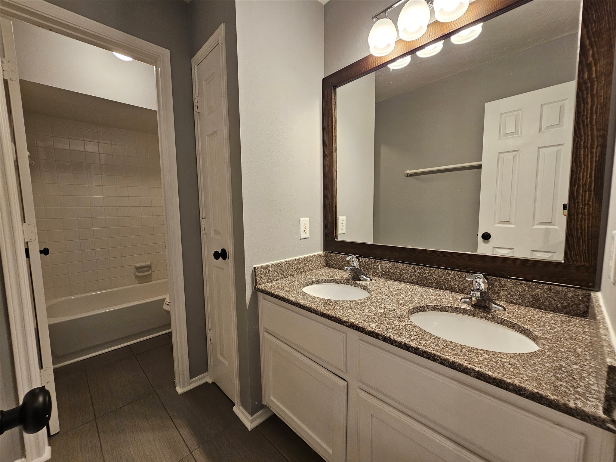 15015 Dawnbrook Drive Property Photo 25