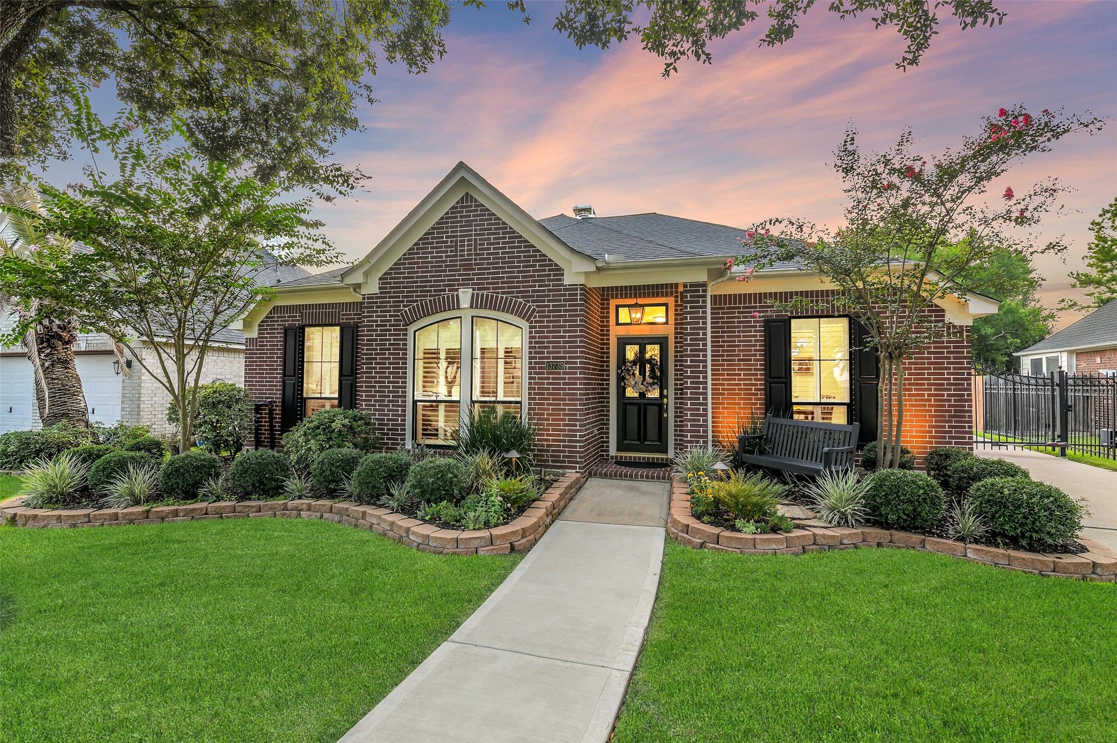13739 Sherburn Manor Drive Property Photo 3