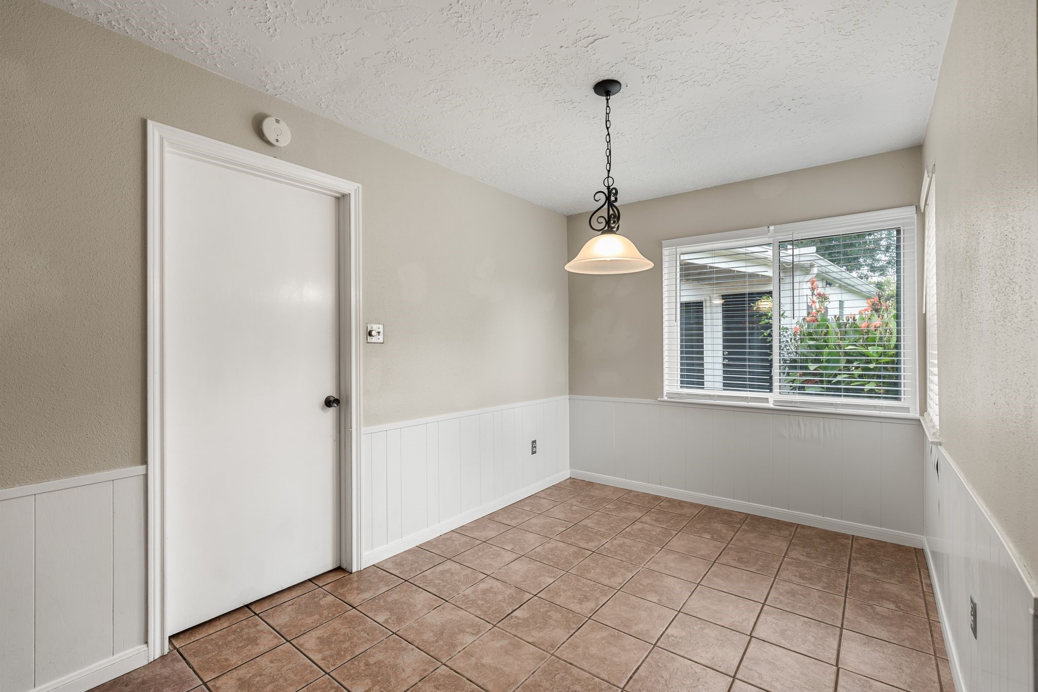 13714 Lynnwood Lane Property Photo 14