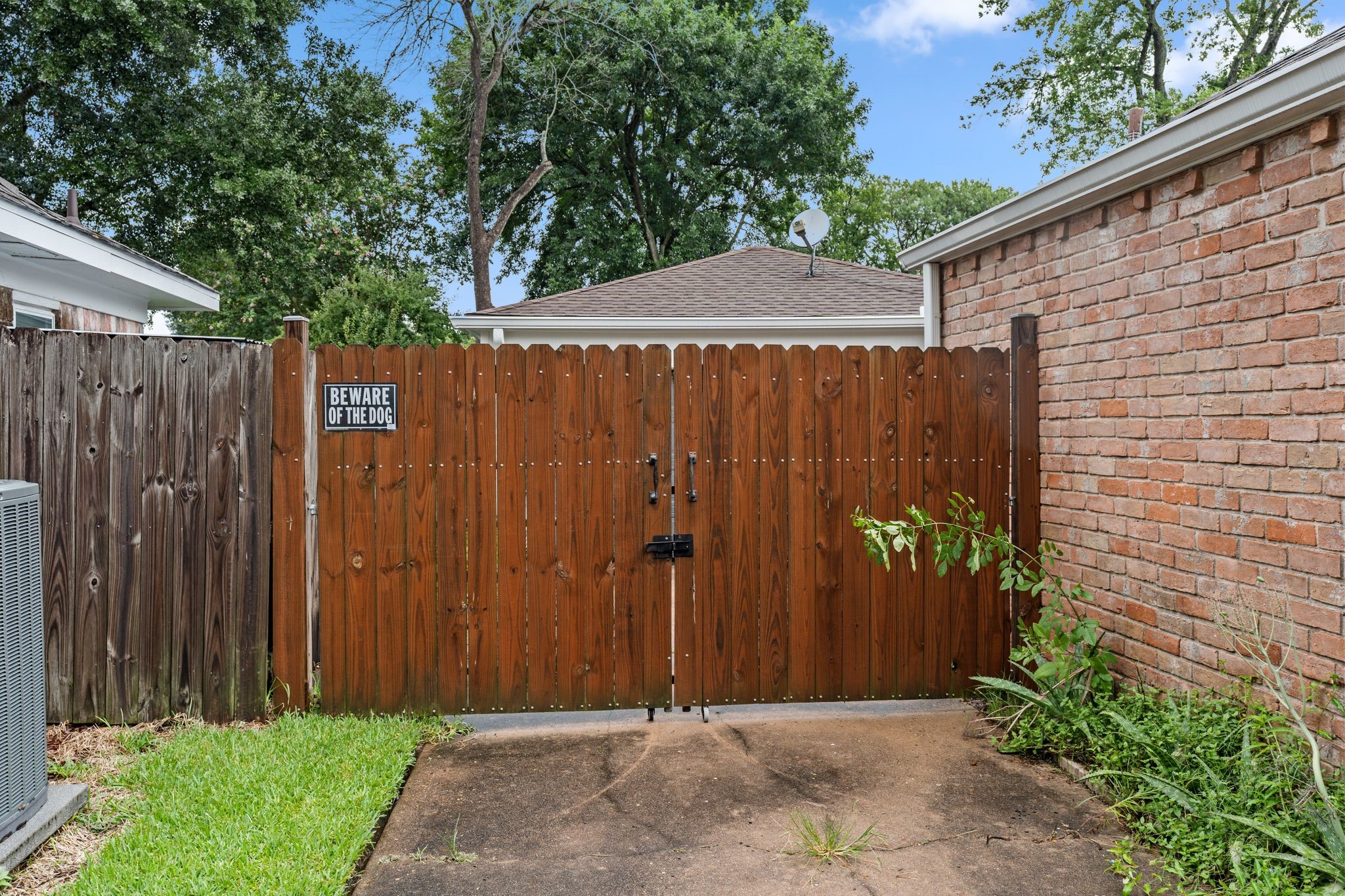 13714 Lynnwood Lane Property Photo 34