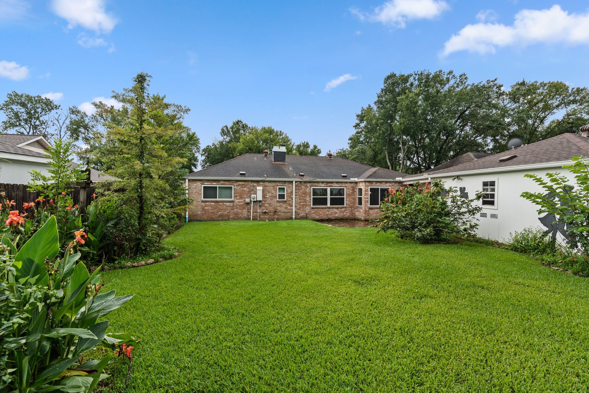 13714 Lynnwood Lane Property Photo 35