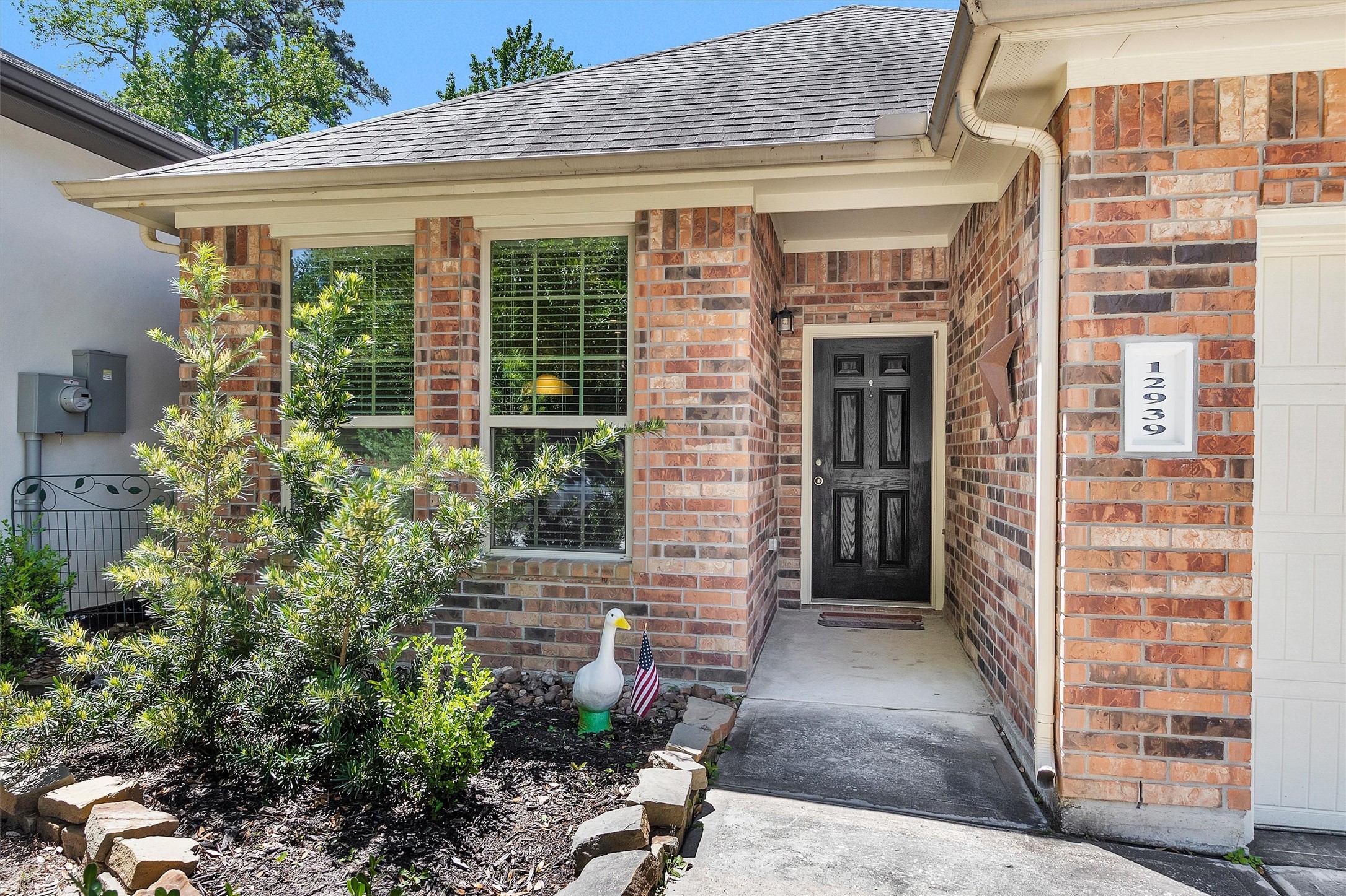 12939 Shady Grove Lane Property Photo 3